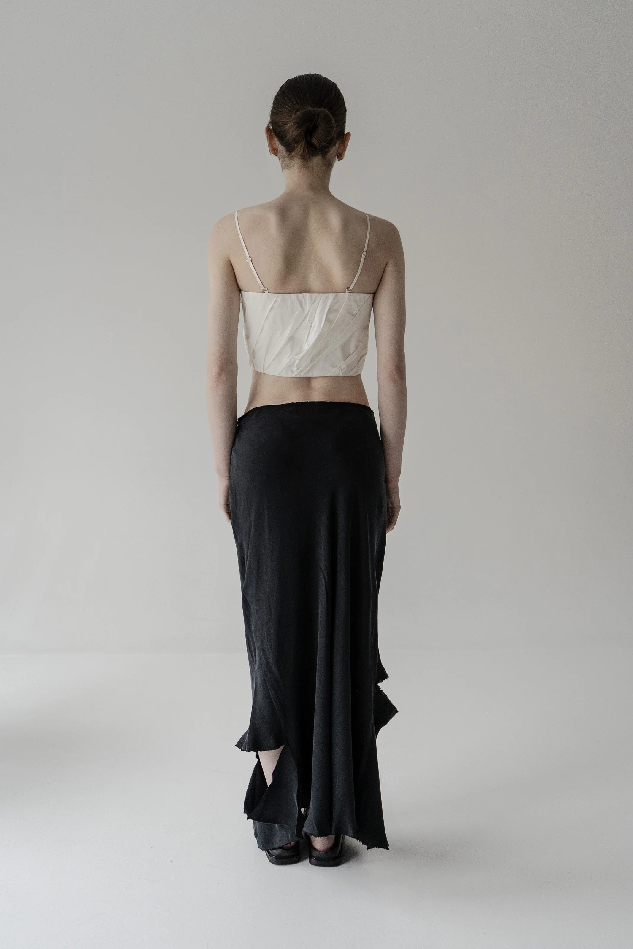 km-by-lange pershyi-snig-silk-crop-top6.jpg