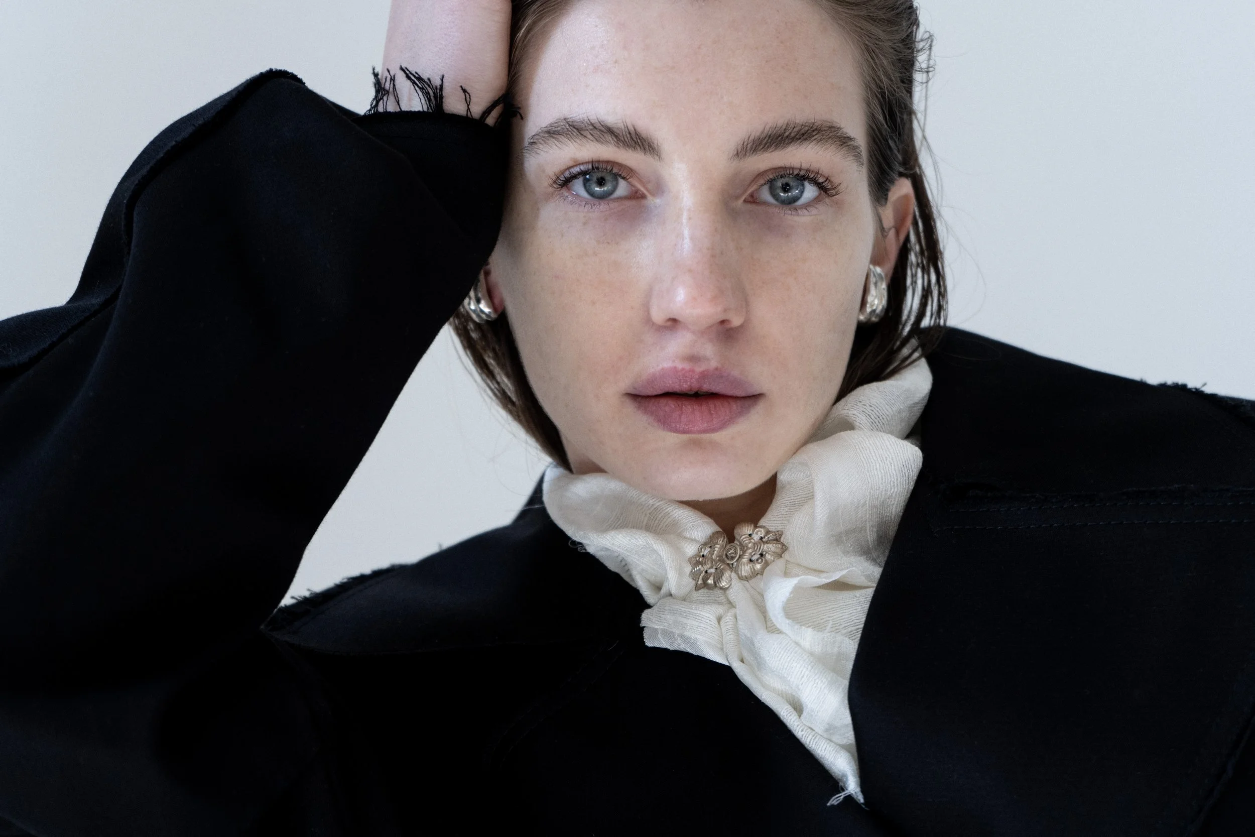 km-by-lange-blackout-heavy-weight-cotton- trench-3 (1).jpg