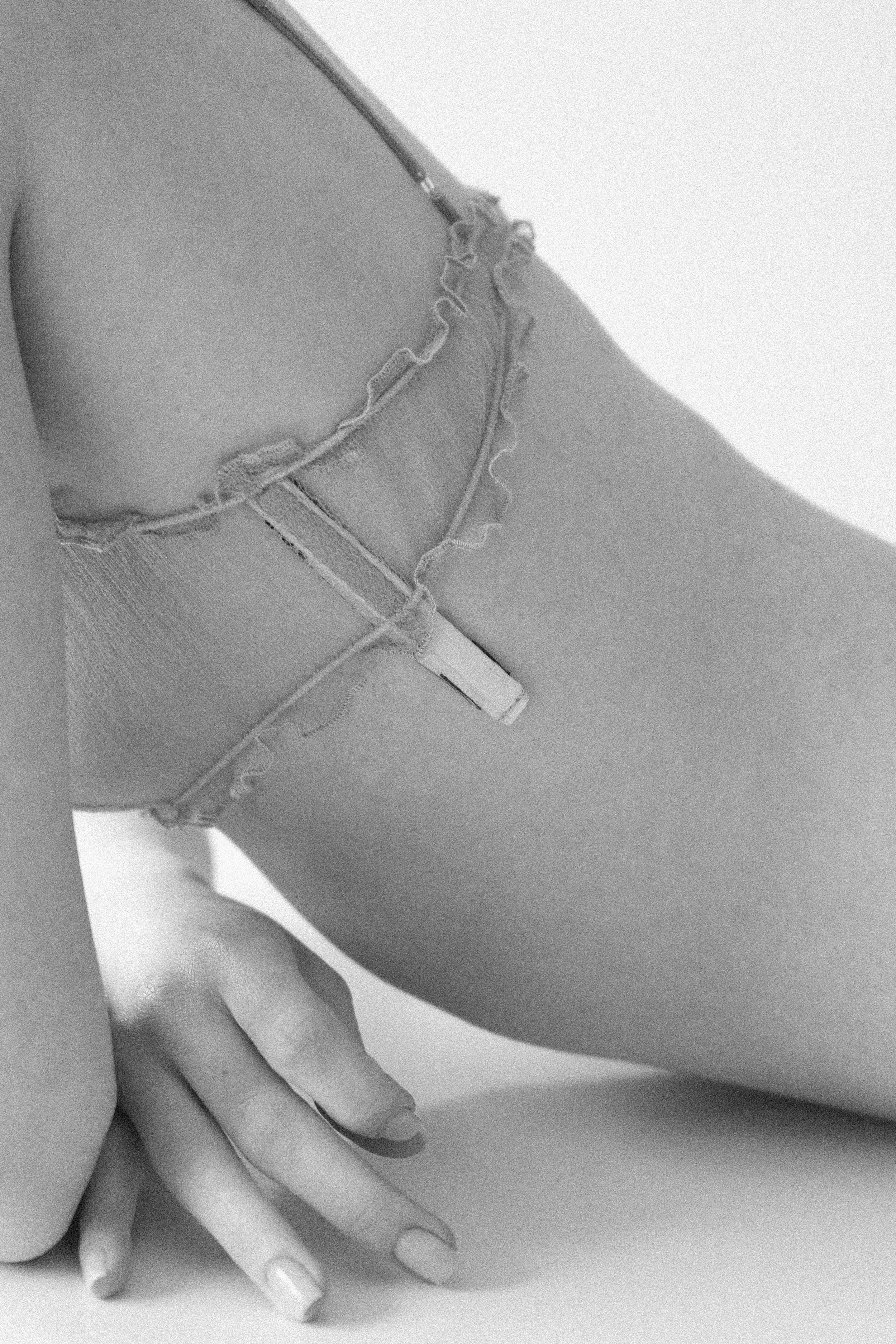 km-by-lange-nude-essence silk -lingerie-set-5 (1).jpg