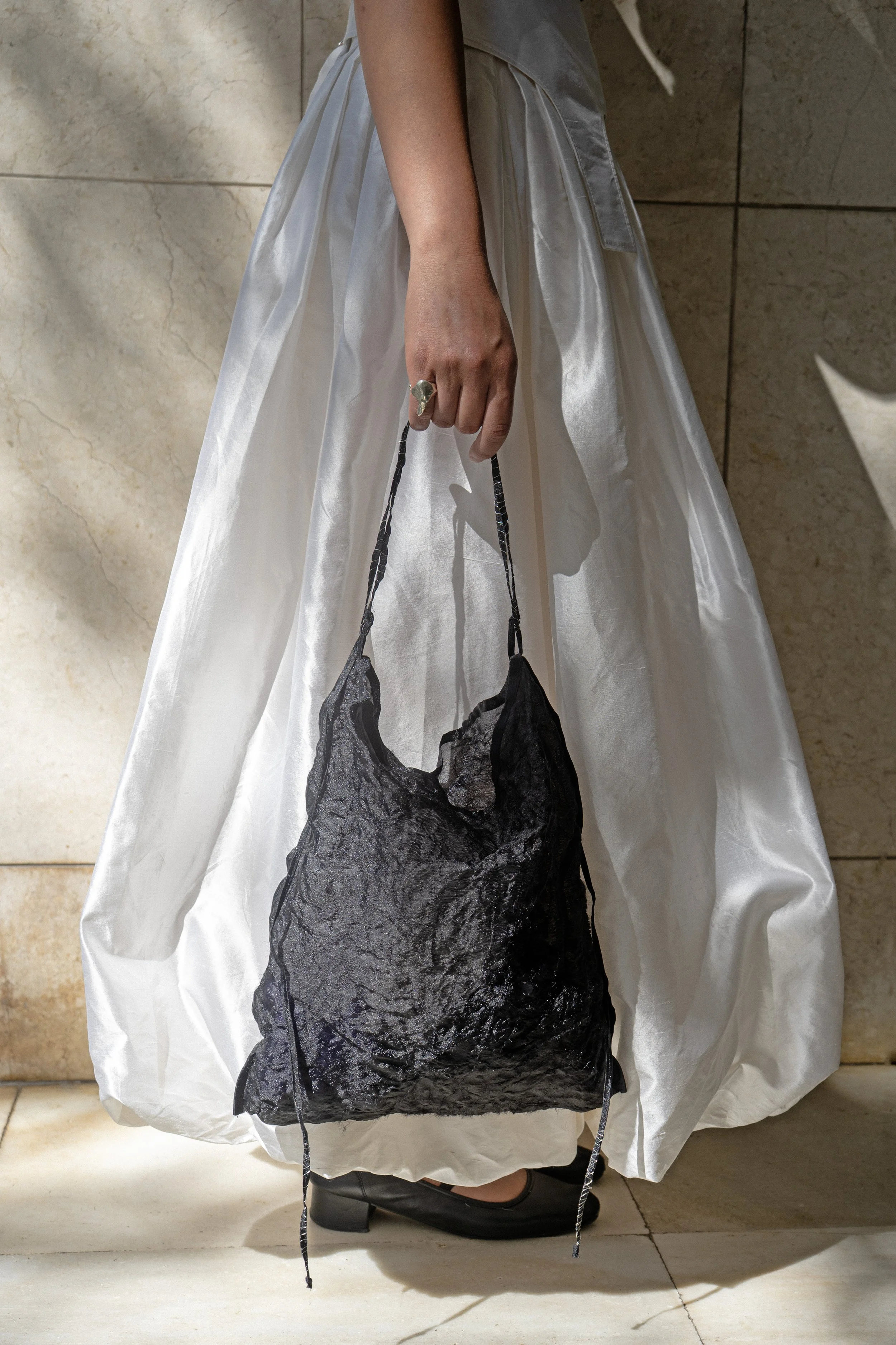 km-by-lange-handmade-black-broken-needle-organza -bag6.jpg