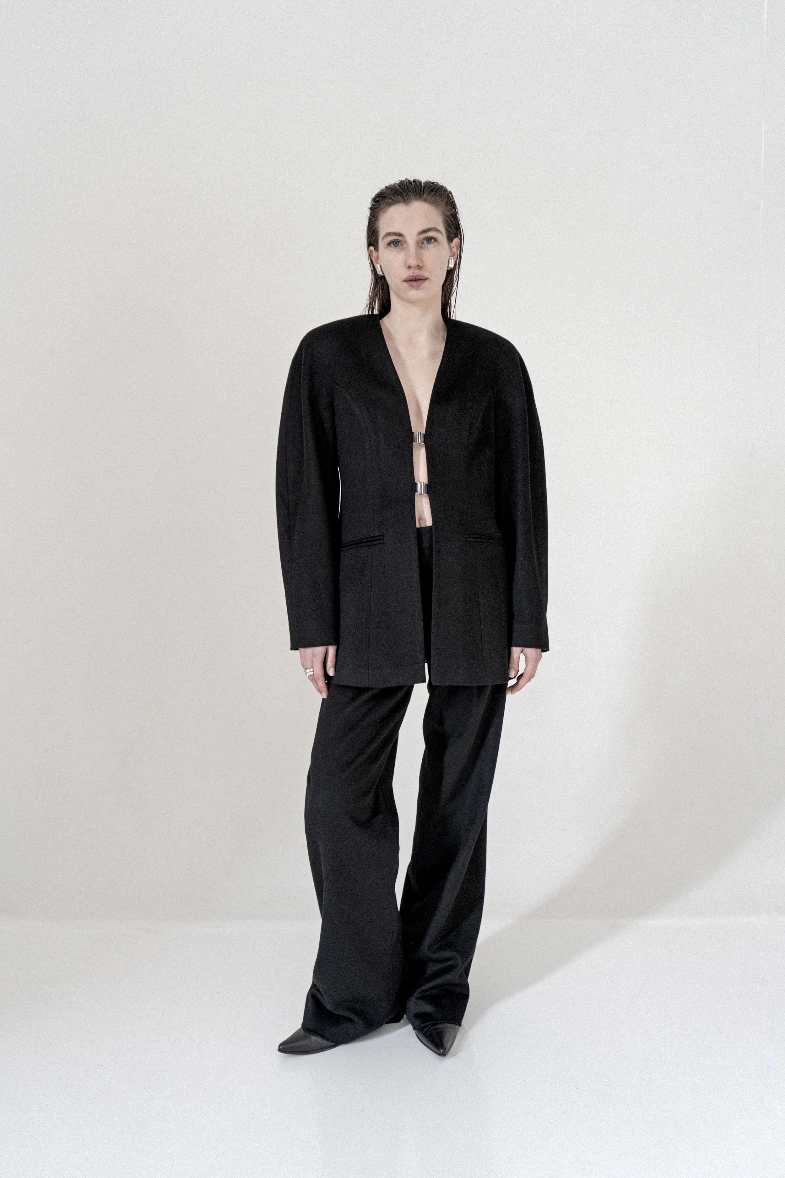 km-by-lange-chernozem-cashmere-blazer-3.jpg