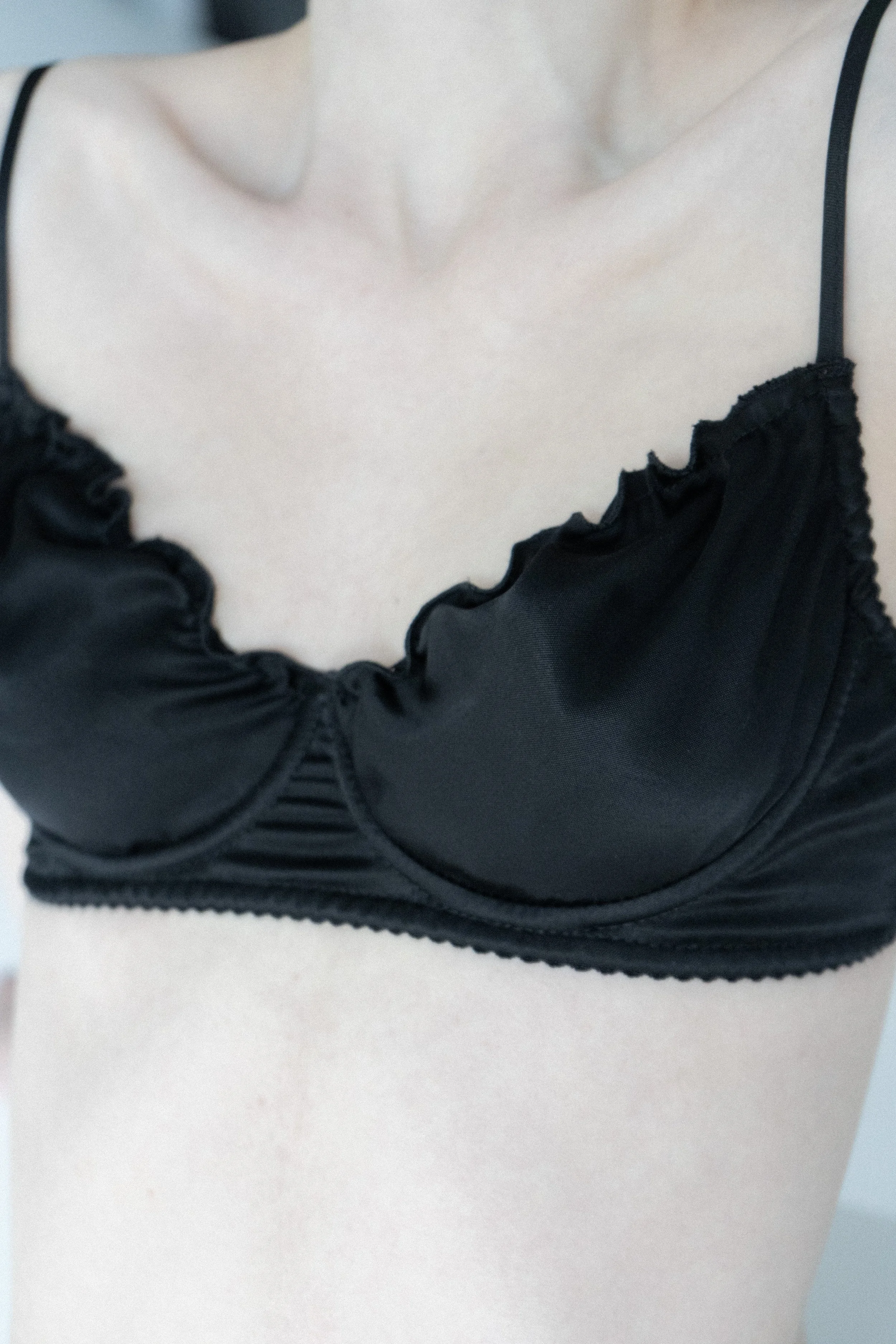 km-by-lange-black-viscose-zefir-lingerie-set-3.jpg