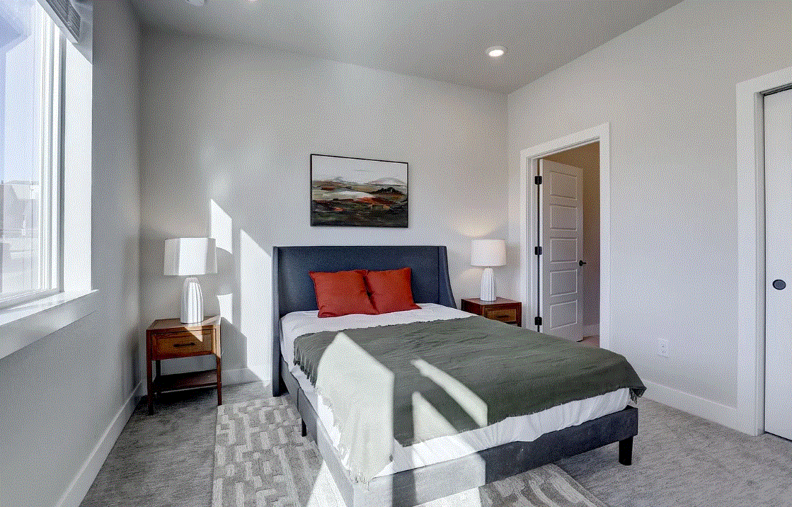 Zillow 5.GIF