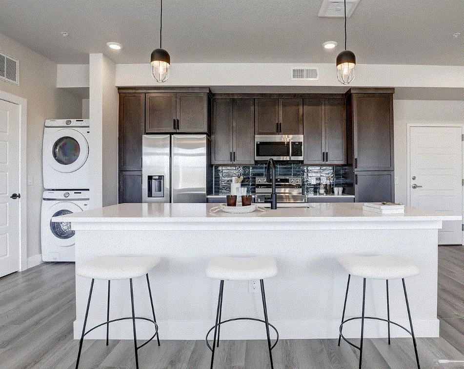 Zillow 2.GIF
