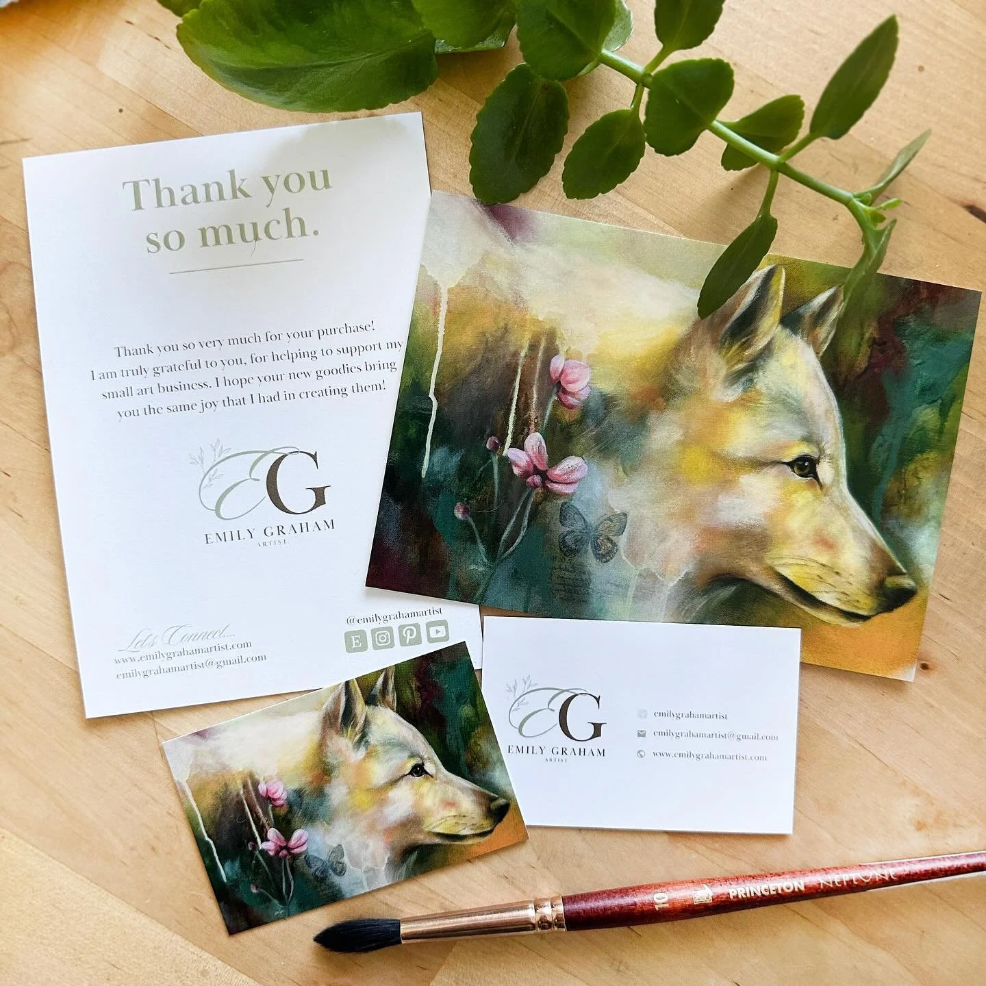 I&rsquo;m so excited to finally have professionally made business cards and thank you cards! I&rsquo;ve also been working hard on updating my website, branding and my little Etsy shop ❤️😍 There are some new originals available if you are interested 
