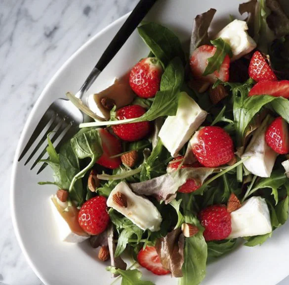 Mt-1.Alice-strawberry-salad.jpg