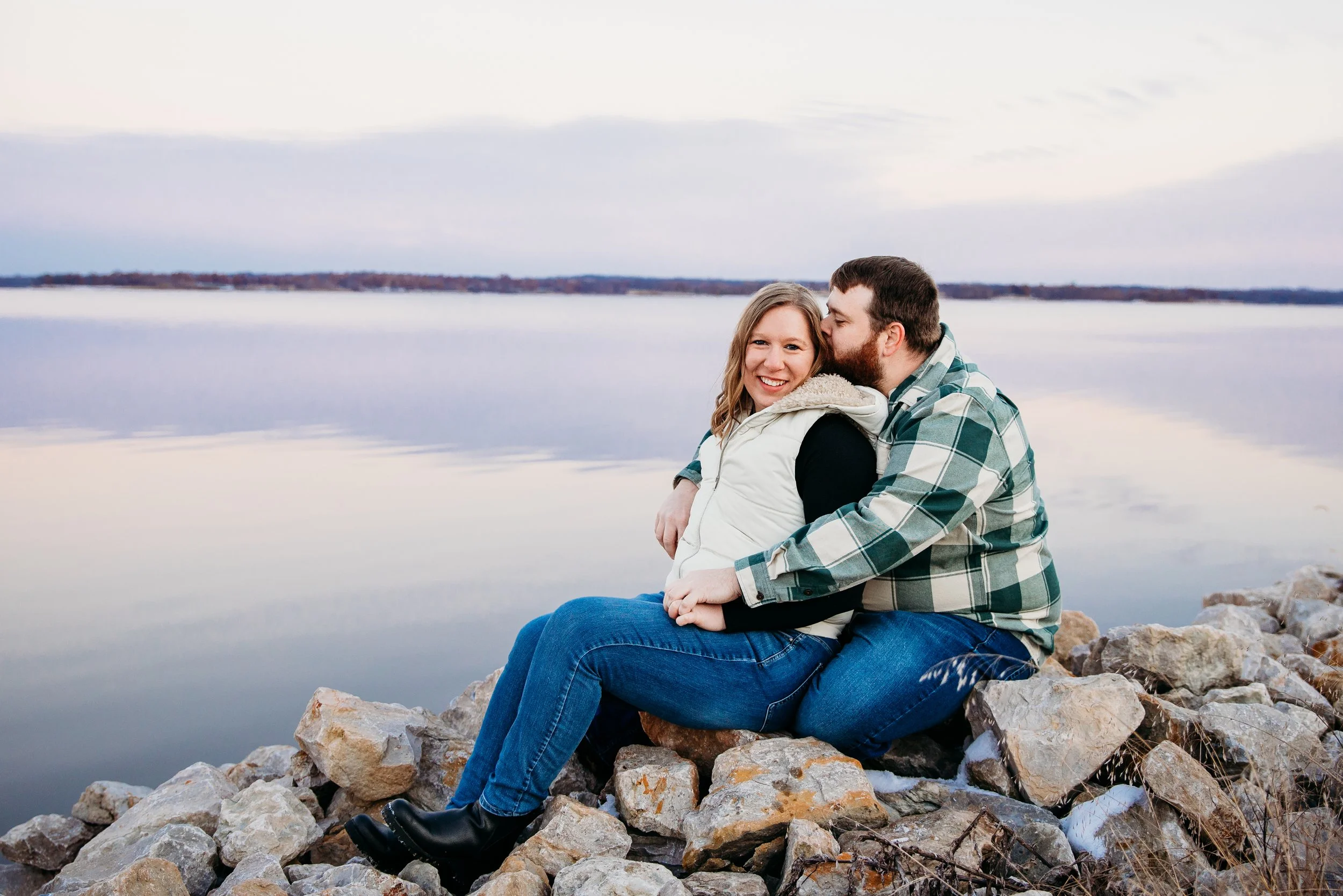 engaged couple by Smithville Lake