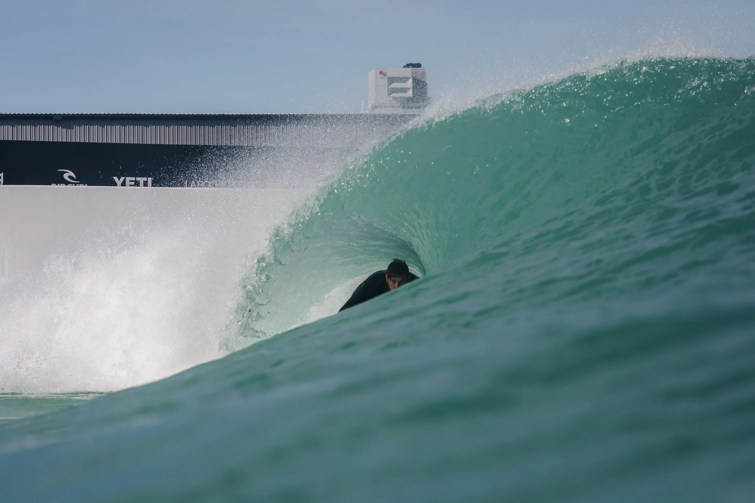 Tal_Lemmens_Photo_DKS_URBNSURFVOLII (4 of 48).jpg