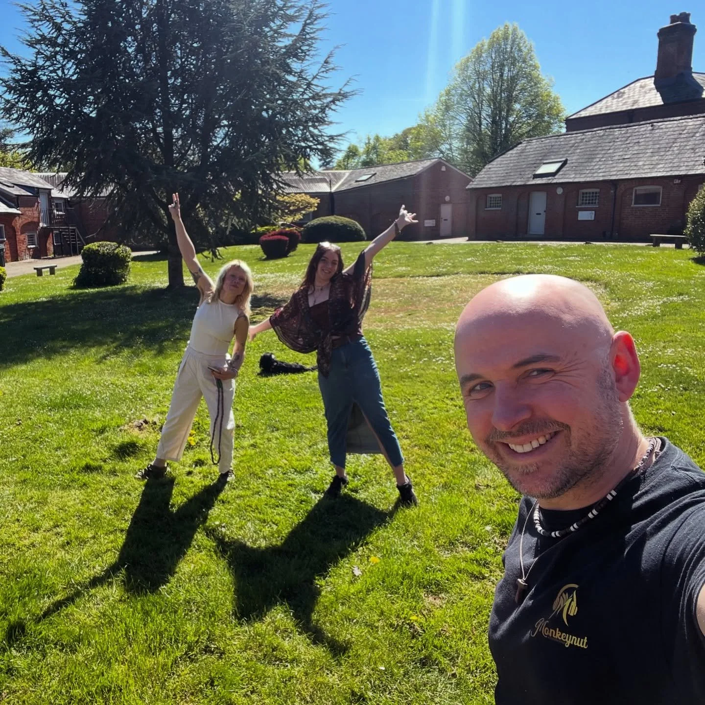 Loving the sun vibes at Monkeynut! Did the UK need the sun or did the UK need the sun! ☀️ #sunvibes #recording #breaktime