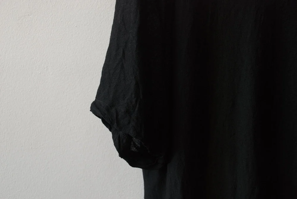 Featherweight-Tee-04.jpg,