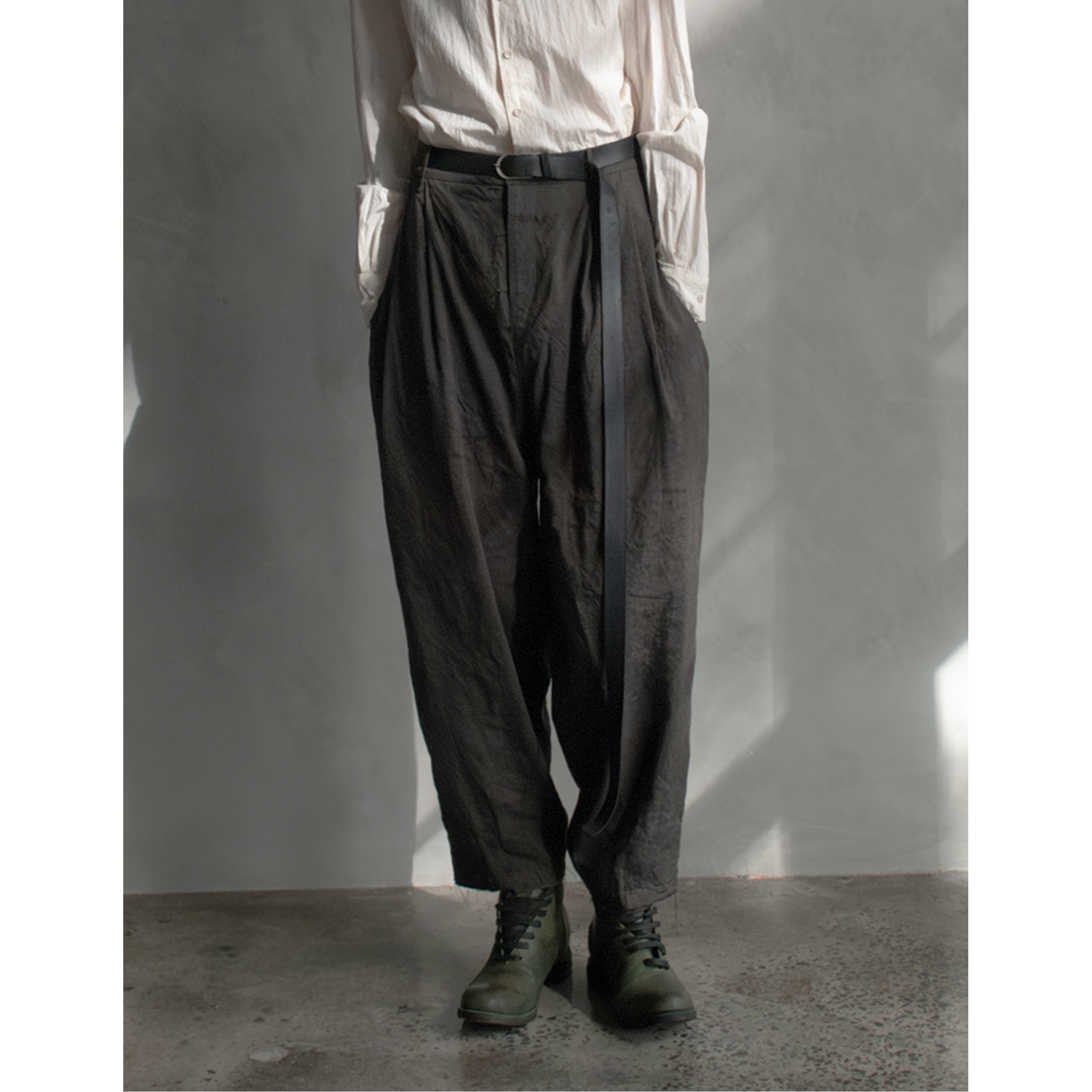 4e Carrot Trouser-7 copy.png