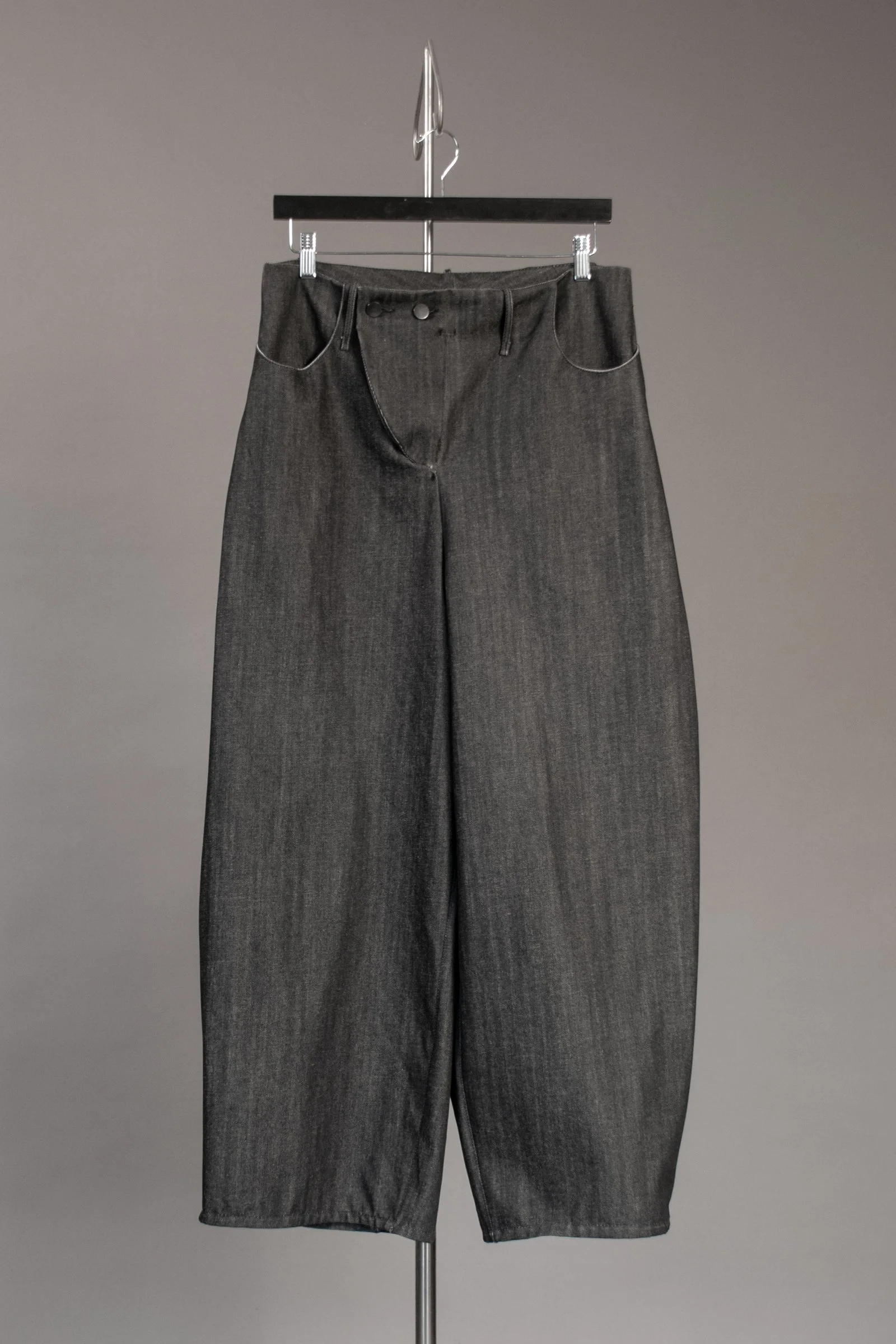 TROU-2603-00004.jpg
