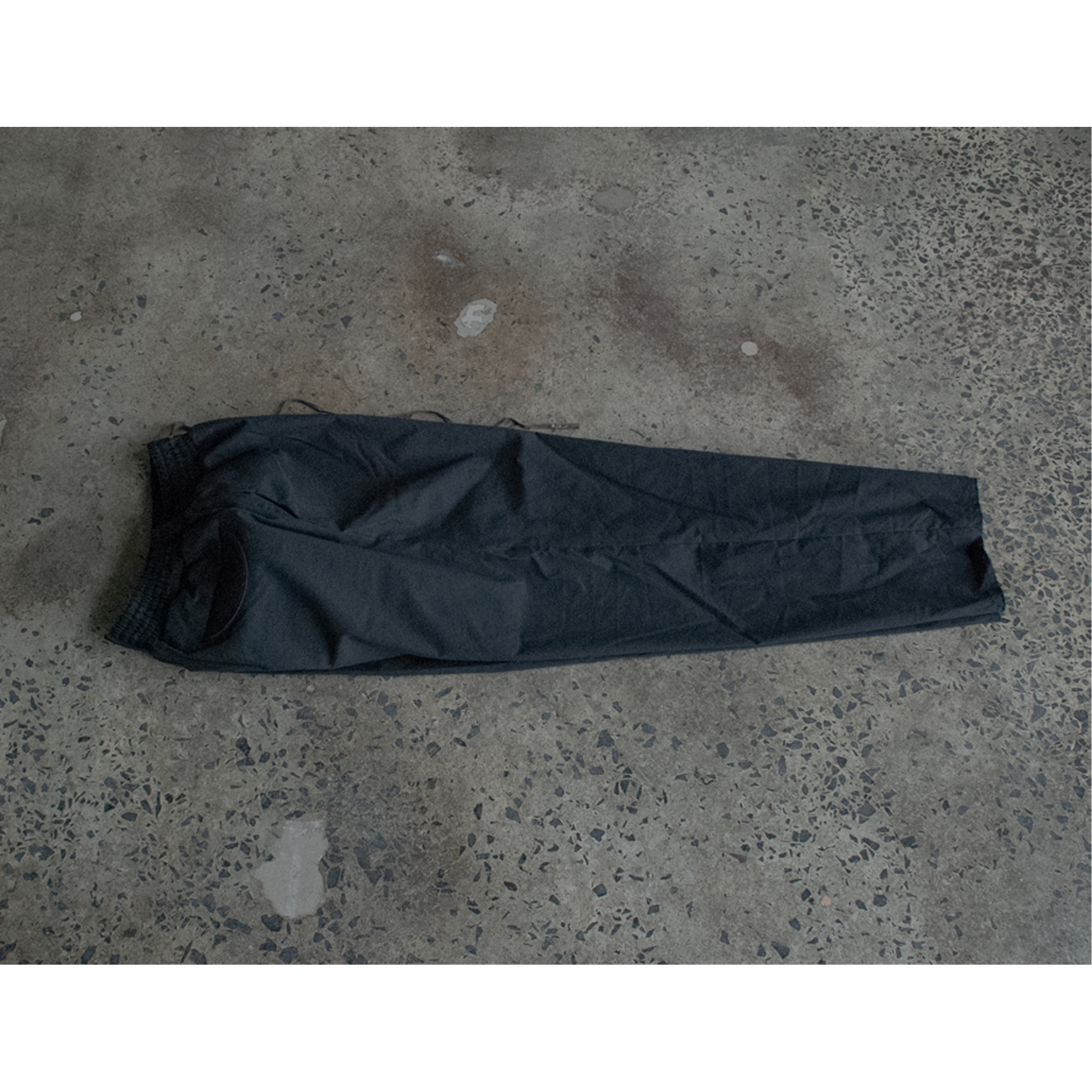 4b Drawstring Flap Trouser-7 copy.png