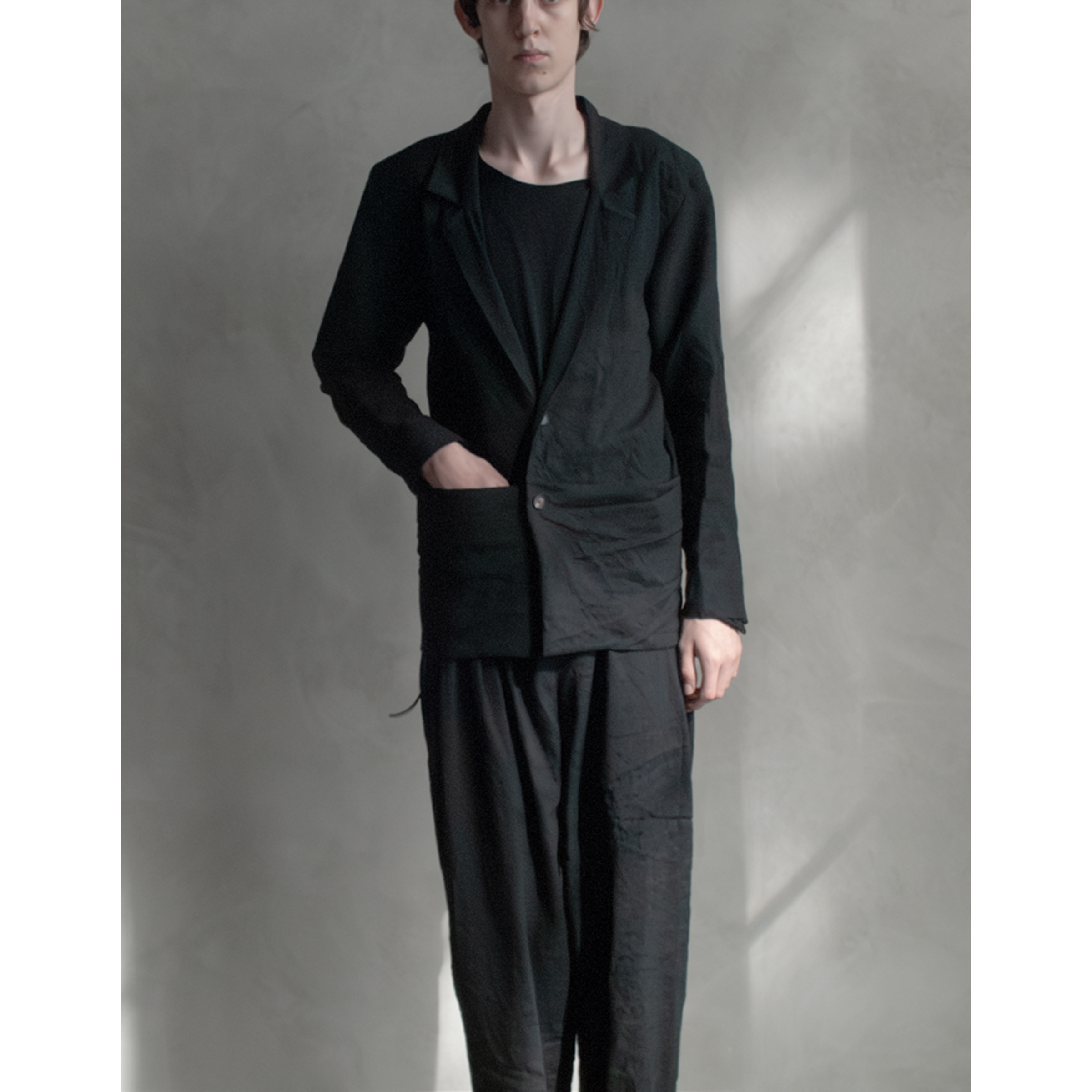 1e Pouch Jacket-2 copy.png