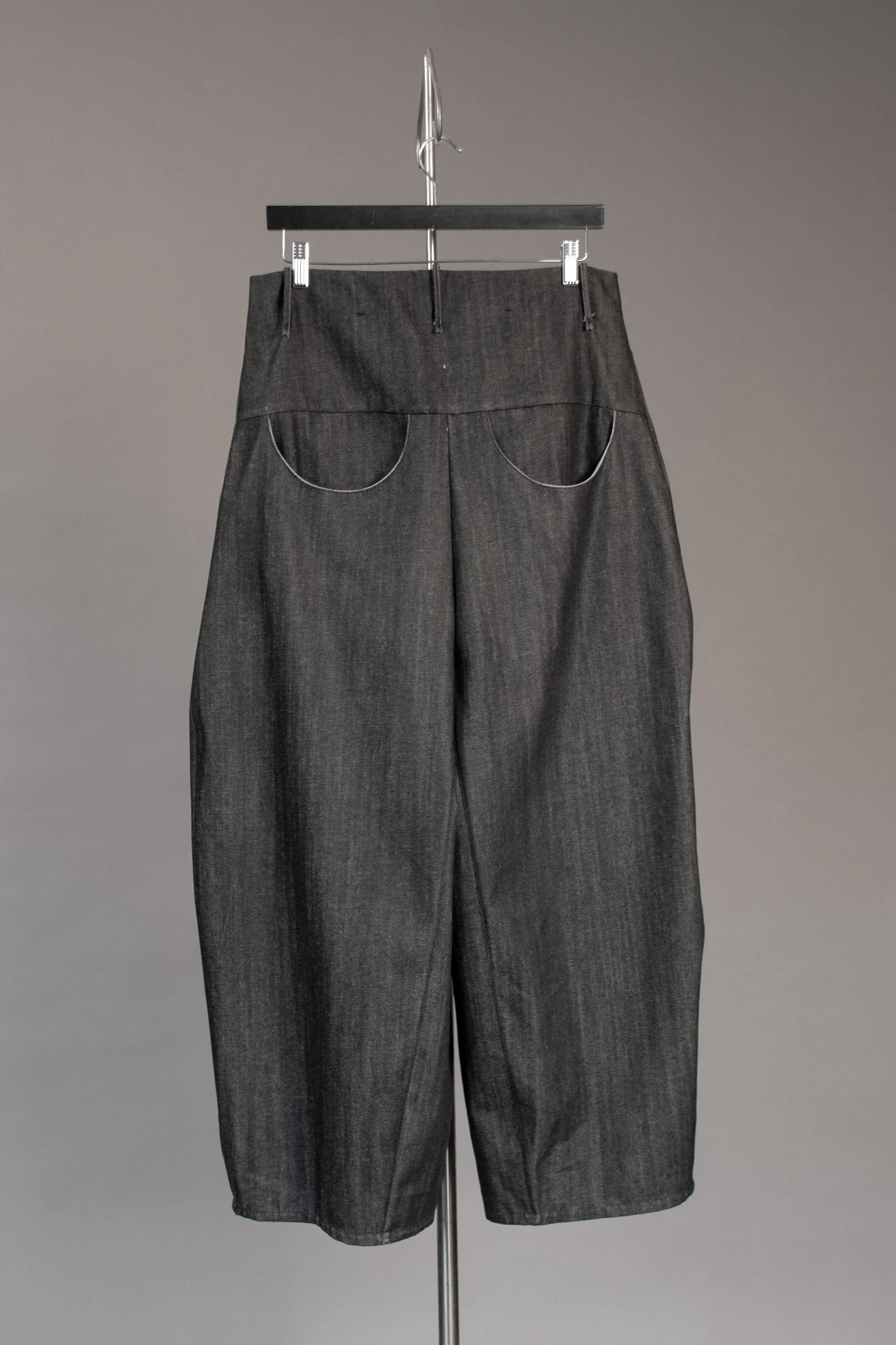 TROU-2603-00005.jpg