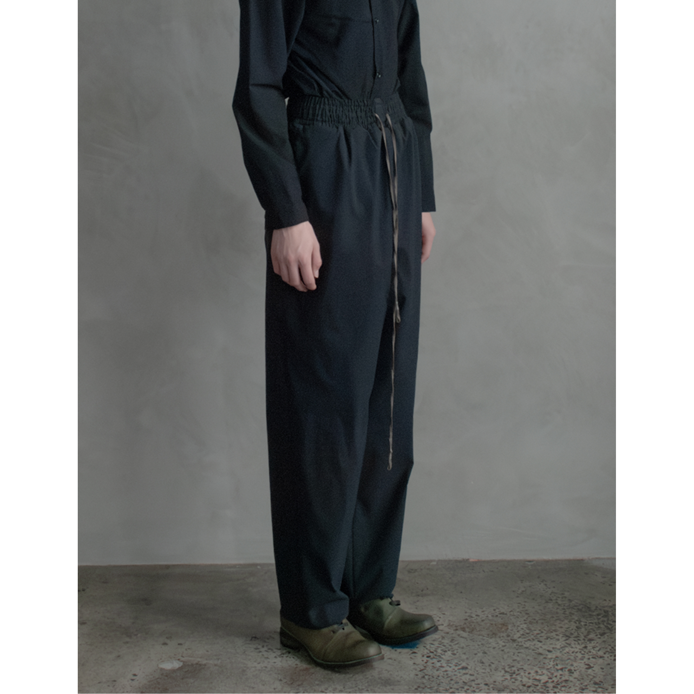 4b Drawstring Flap Trouser-2 copy.png