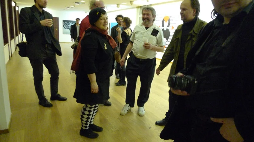 P1100150-w.jpg
