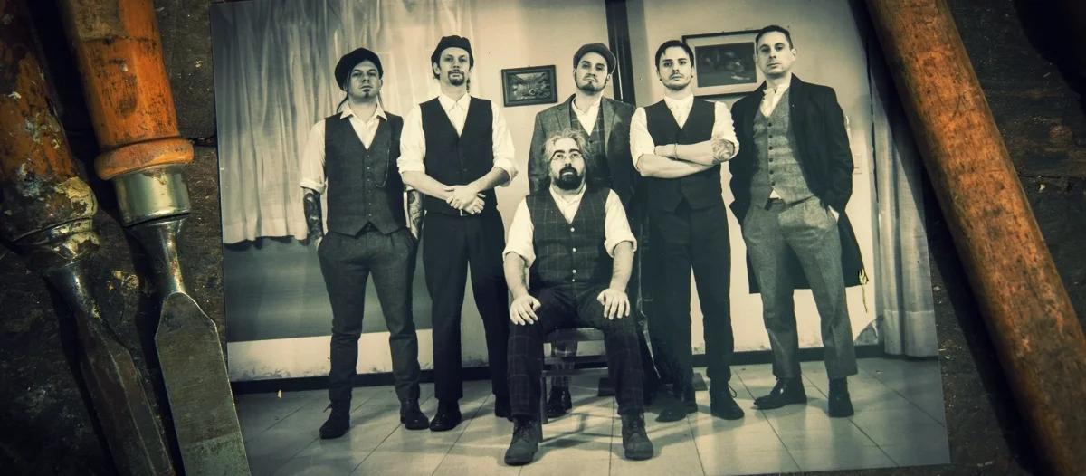 BandPhoto_hires_04.jpg