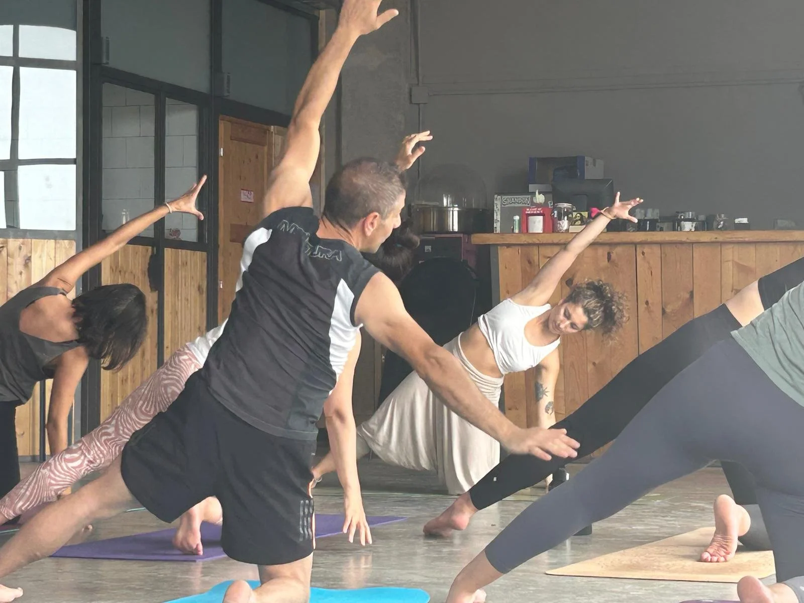 Yoga e favole: Aladdin