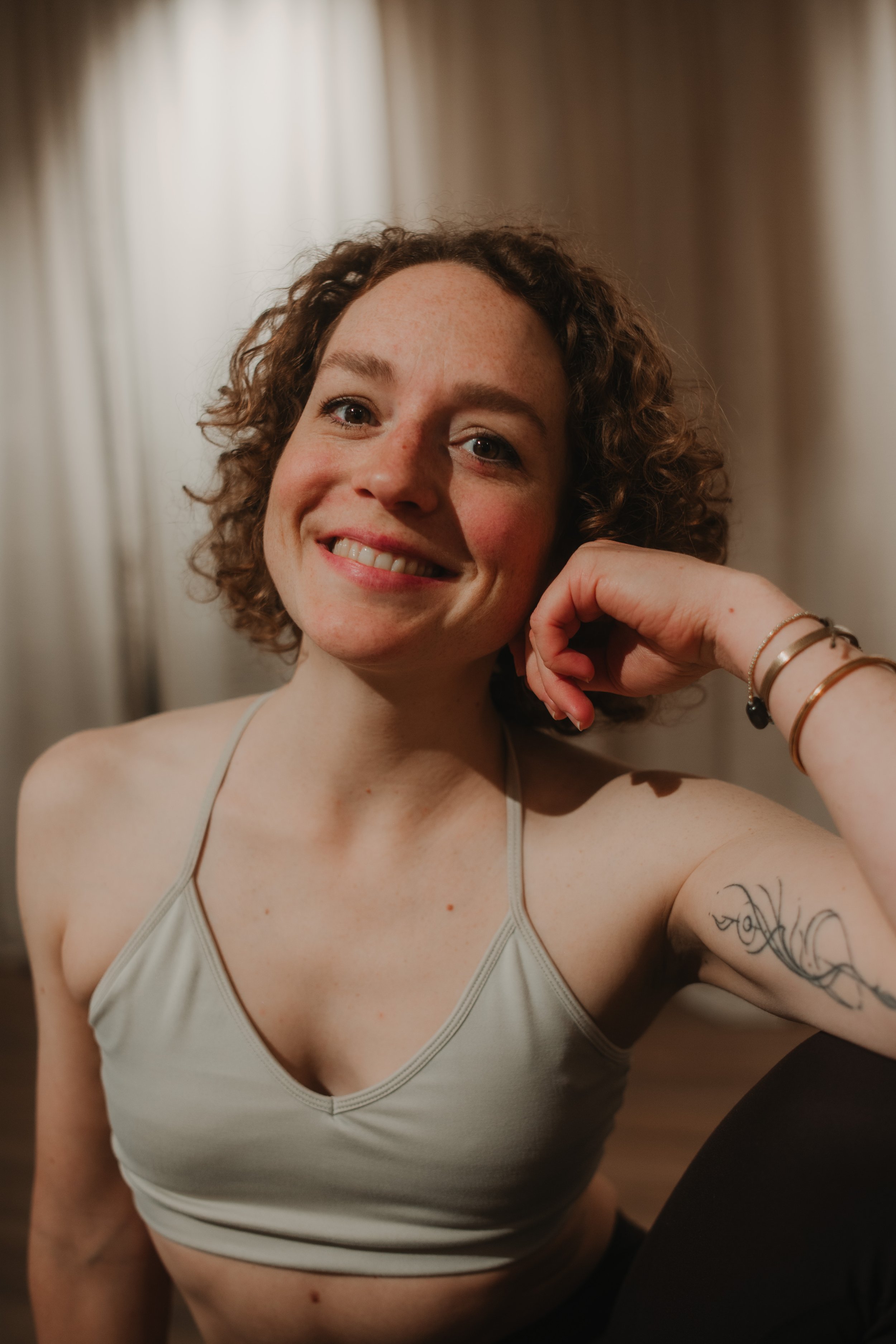 Maria Yoga Move Shooting-30.jpg