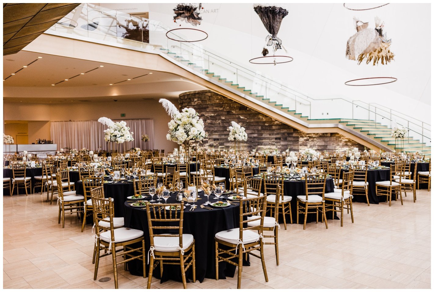 Taubman_Museum_Roanoke_VA_wedding (50).jpg