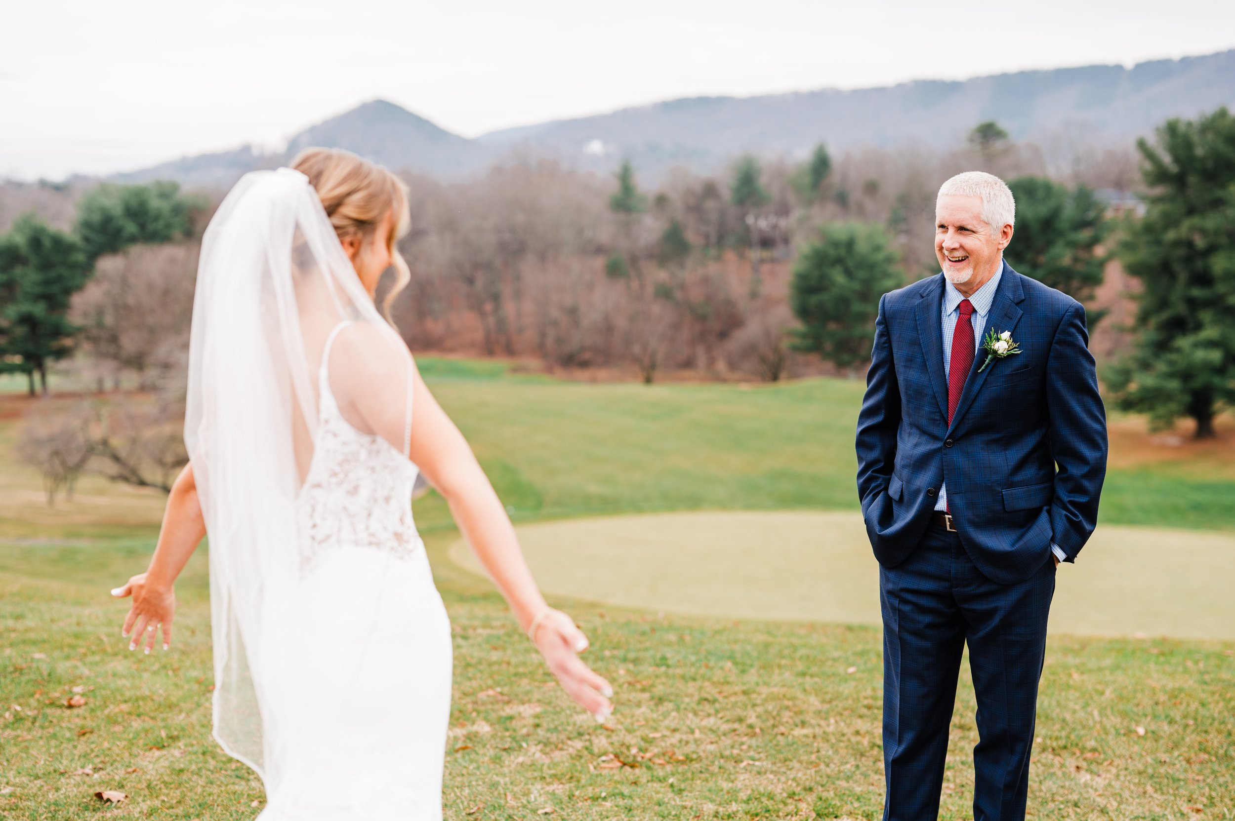 hidden_valley_country_club_wedding_roanoke25.jpg