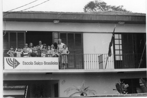 Fachada do Colégio Suíço-Brasileiro de Curitiba, 1980 Acervo Escola Suíço-Brasileira de Curitiba
