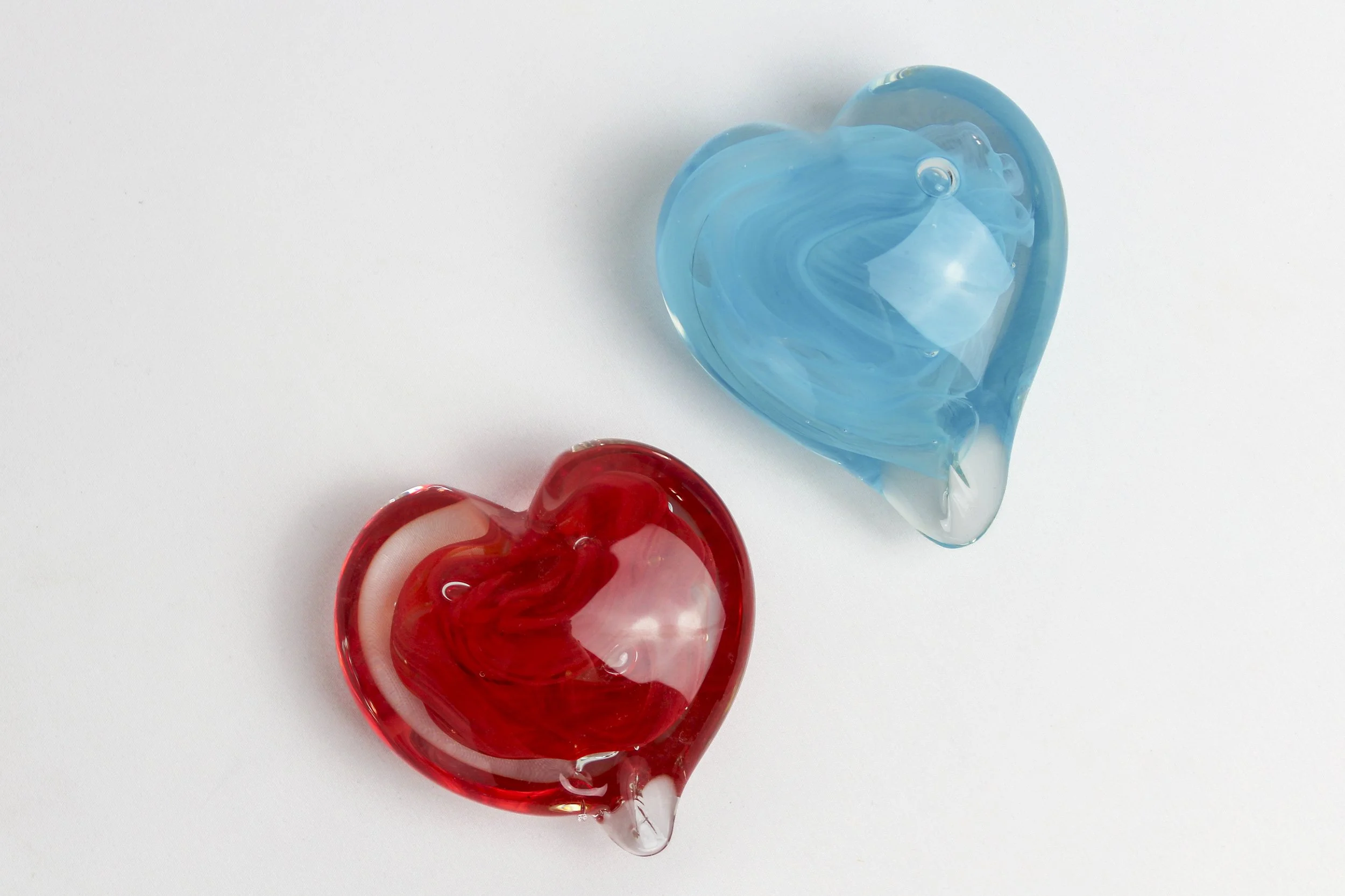 Glass Heart Paperweight (Assorted Colors)