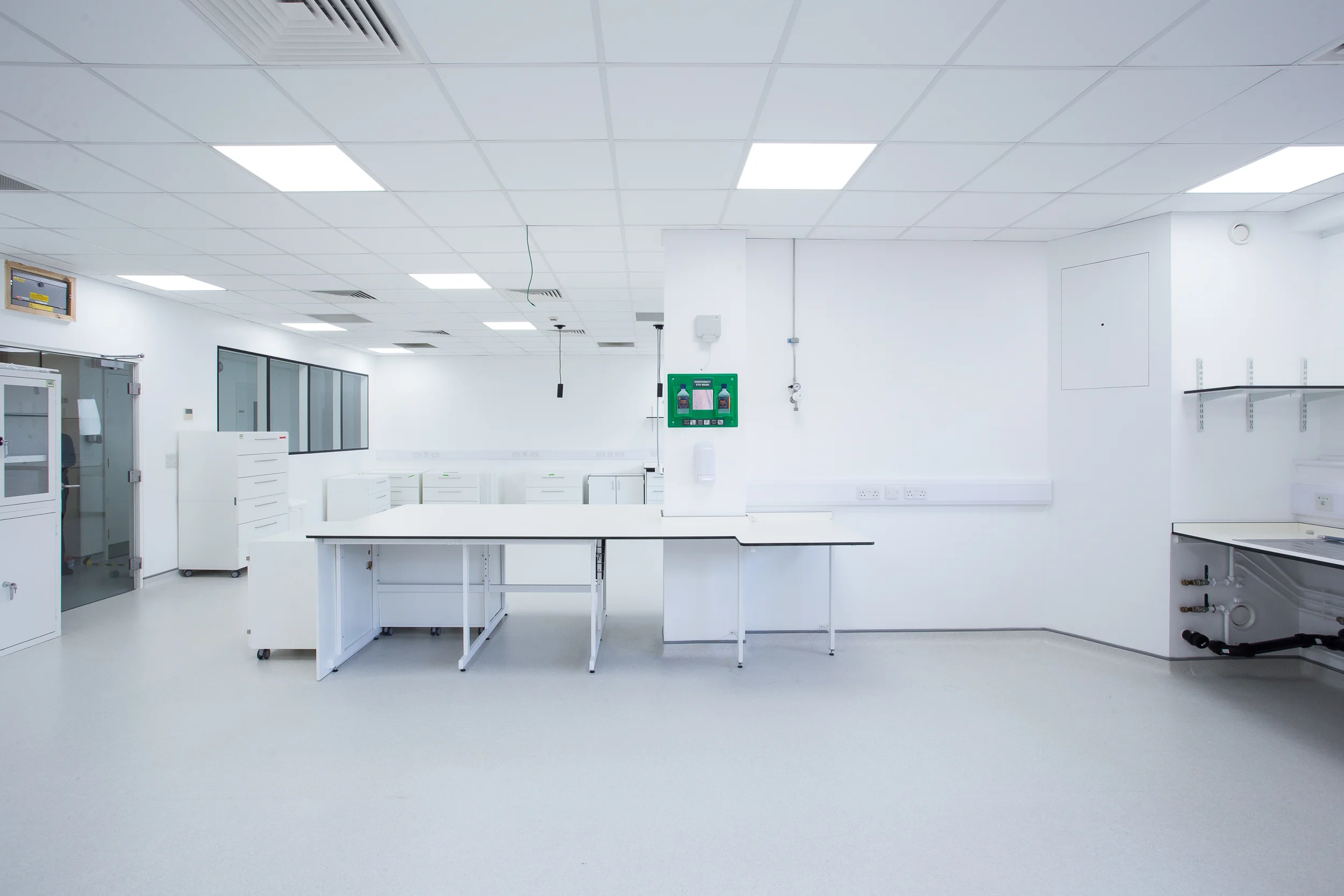 Laboratory space at LBIC