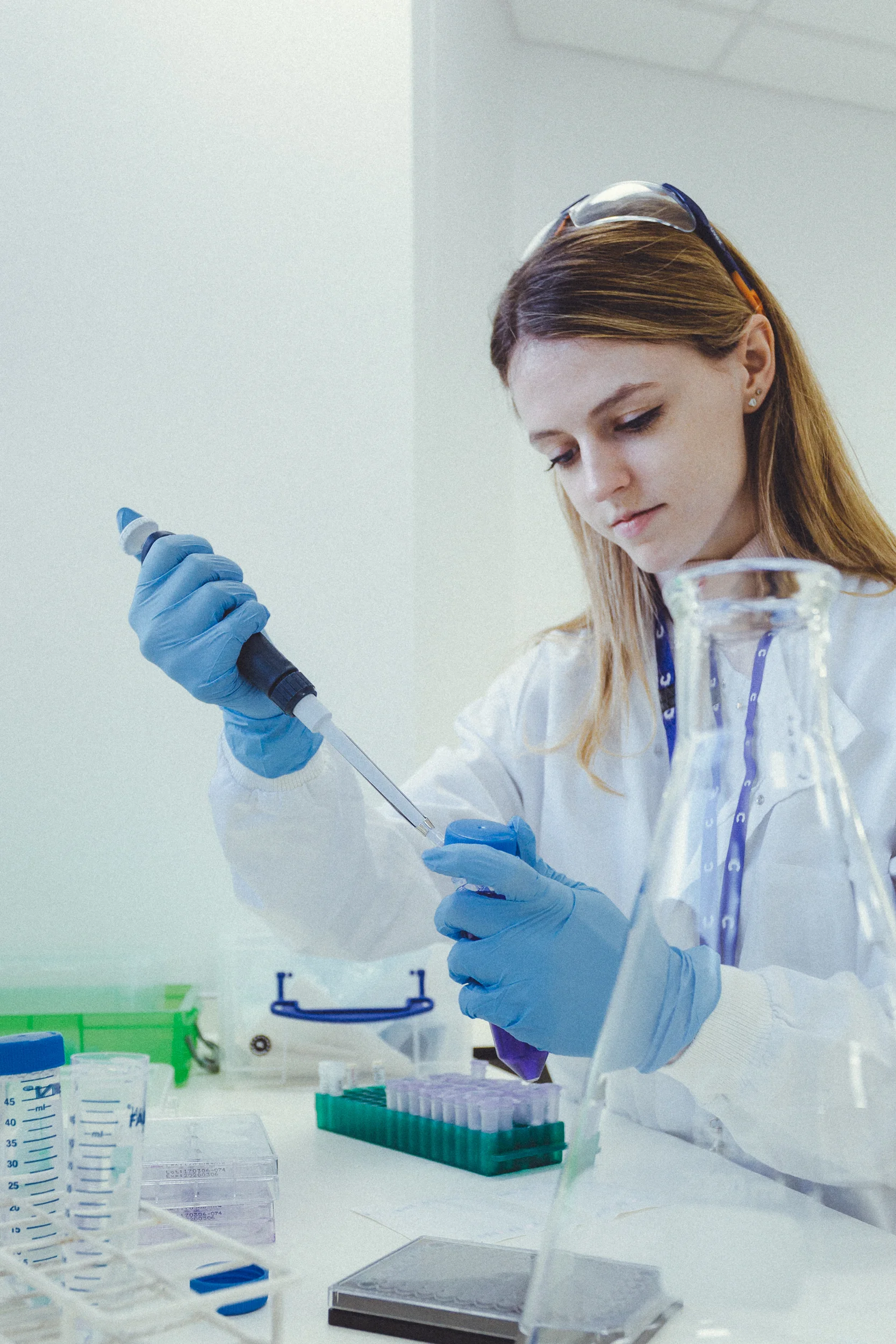 Scientist at work in an LBIC lab