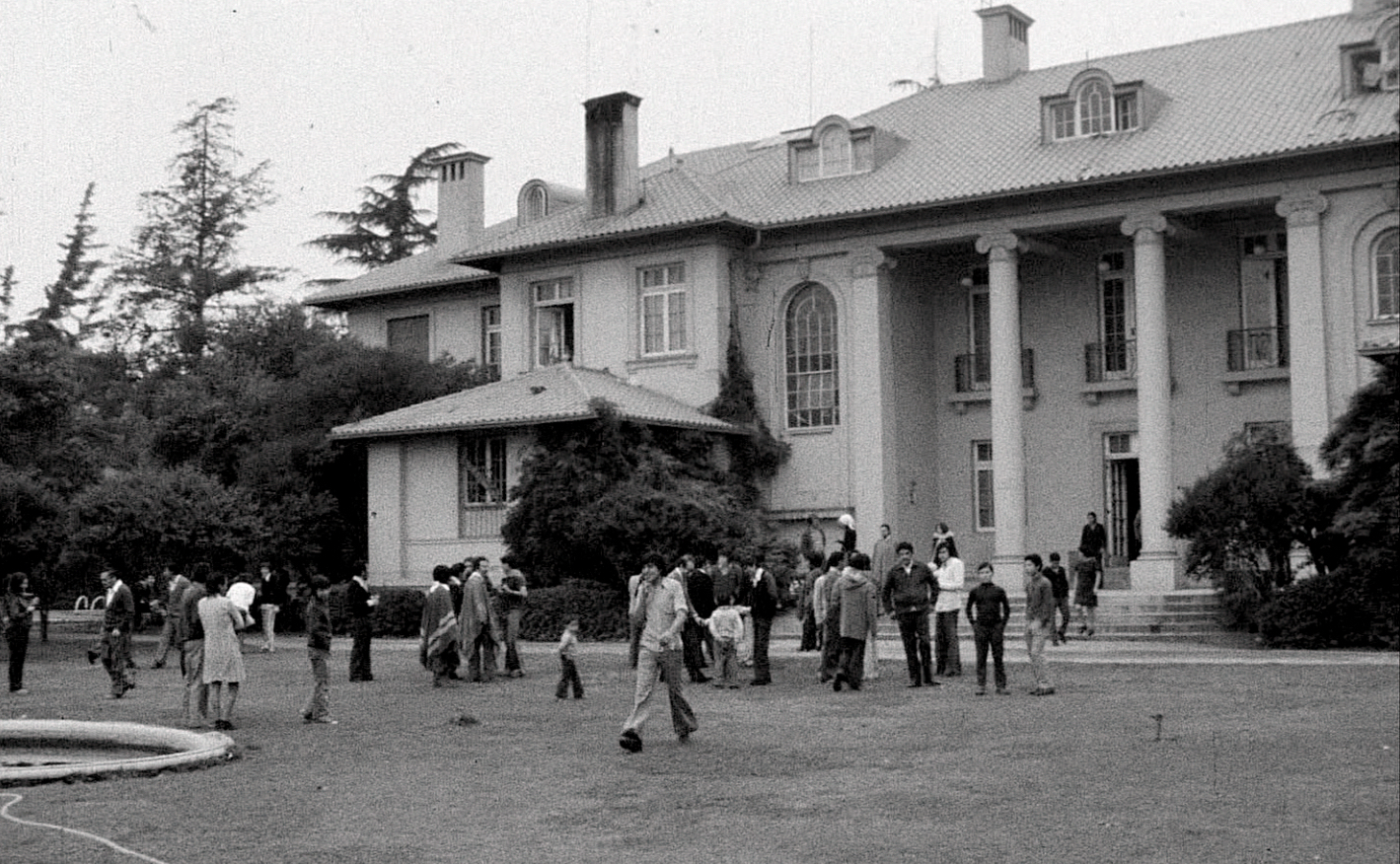 Santiago_Italia_L_ambasciata_di_Santiago_del_Cile__c_Sacher_Film.jpg