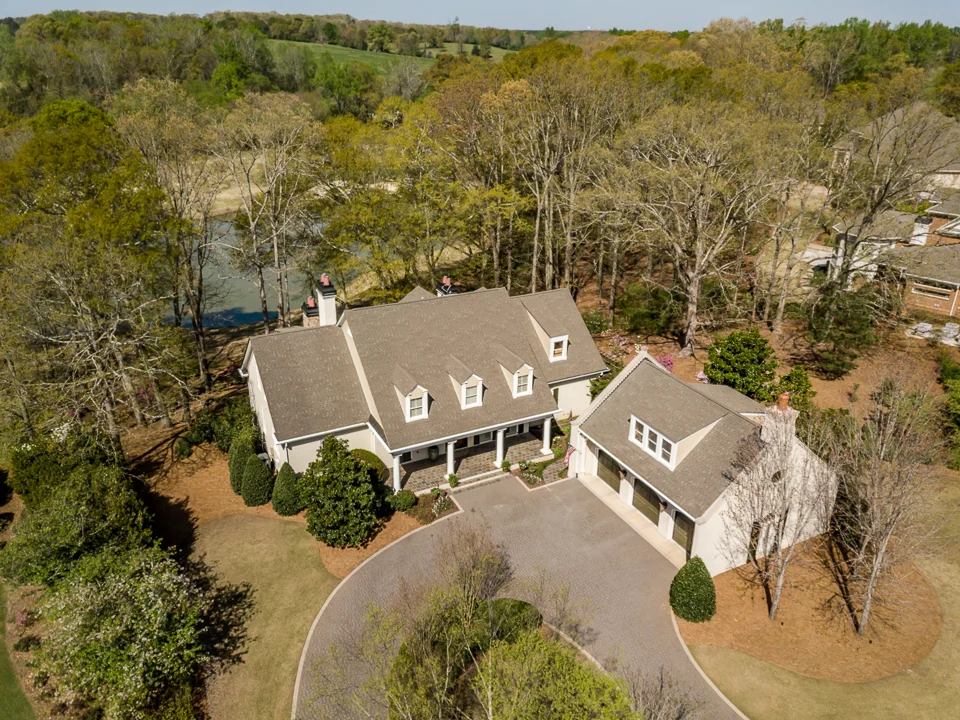 711 Bluff Additional Web-16.jpg