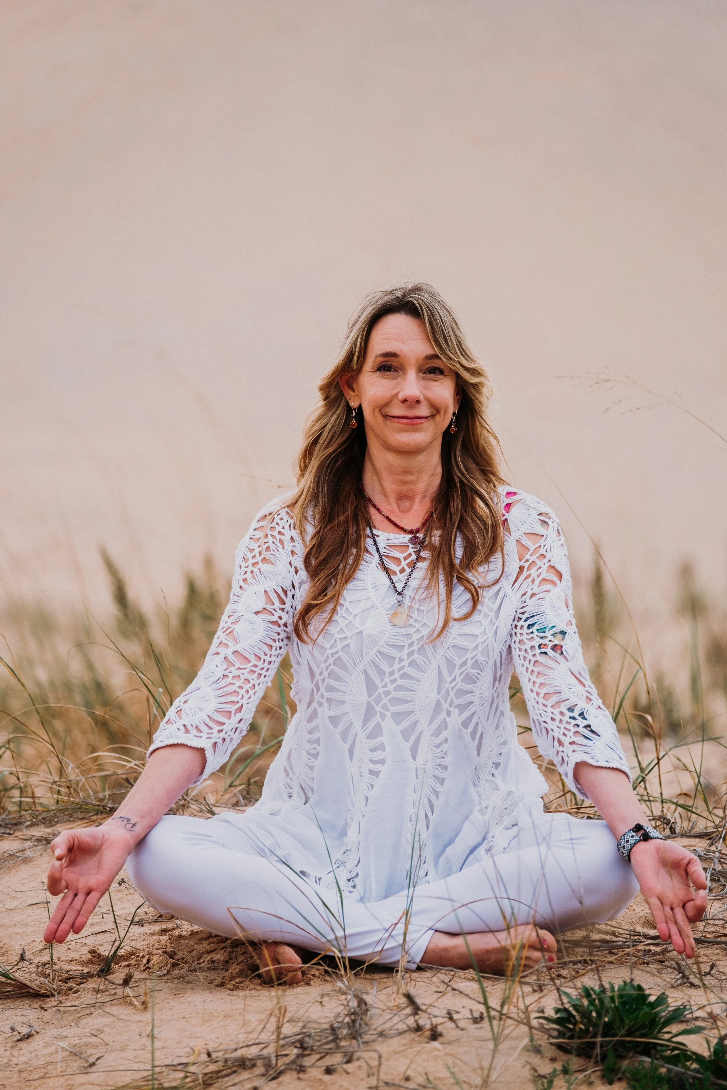 "Sunday Sound": CHAKRA SOUND JOURNEY with Mari Dew