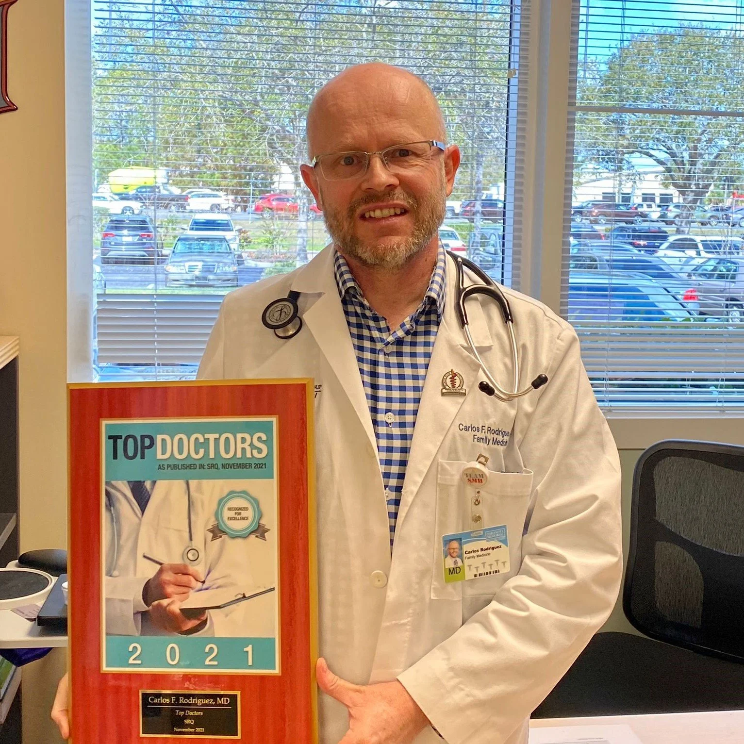 Egresado Corpista recibe el premio Top Doctors 2021