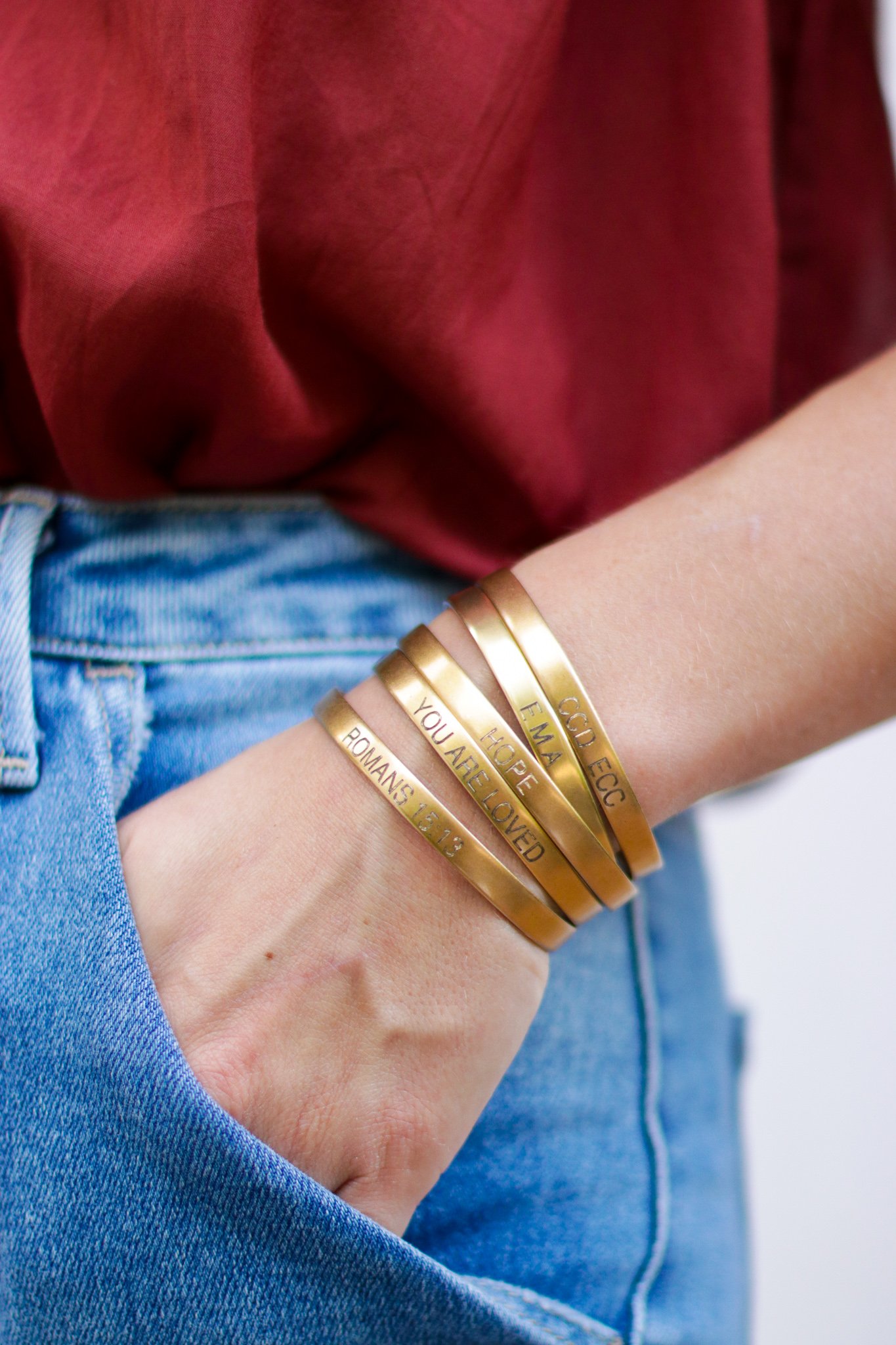 Bow Personalised Kids' Gold Bracelet | Engraved Bracelet | CaratLane