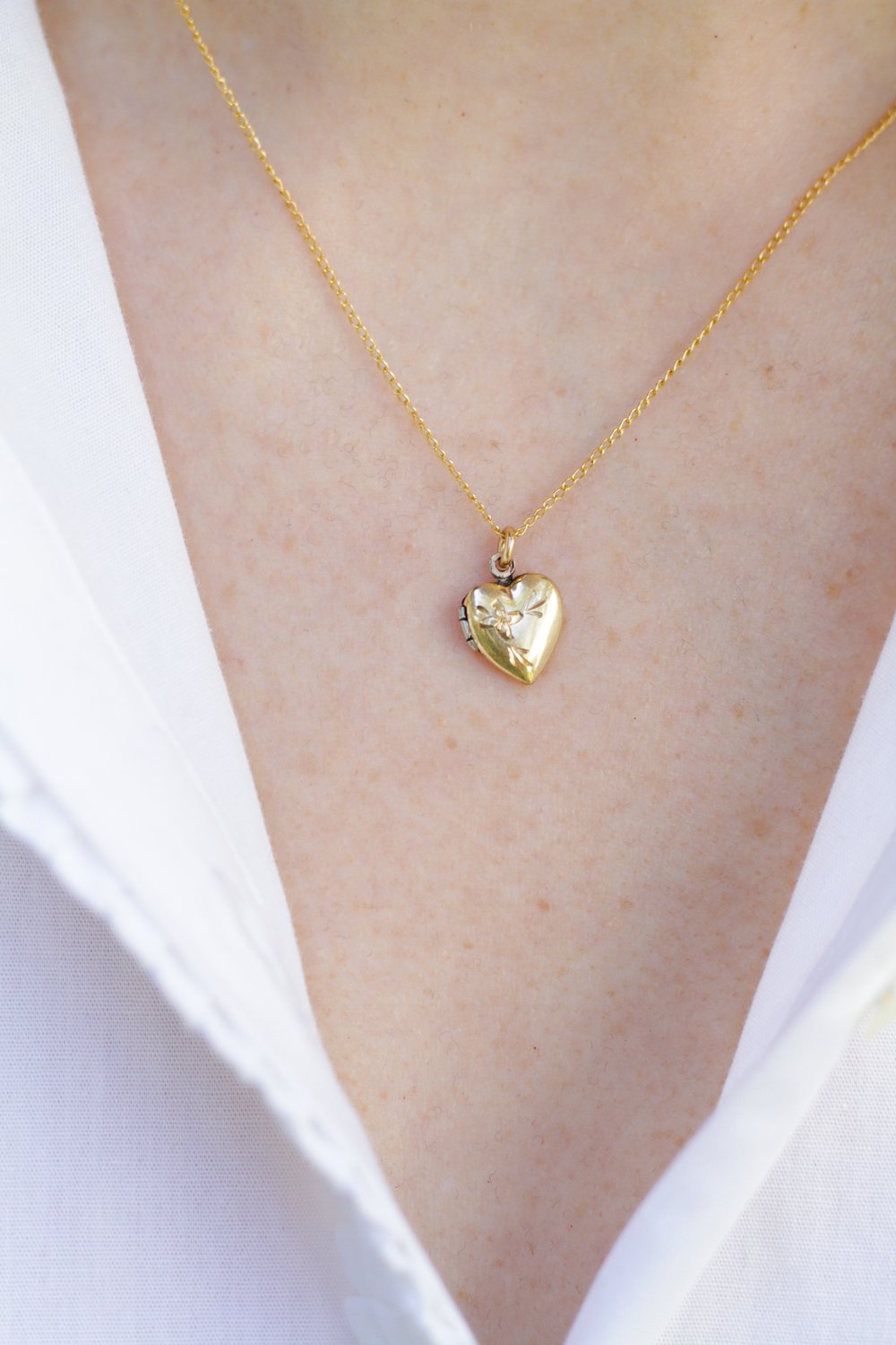 16" Petite Necklace with Antique Heart Locket
