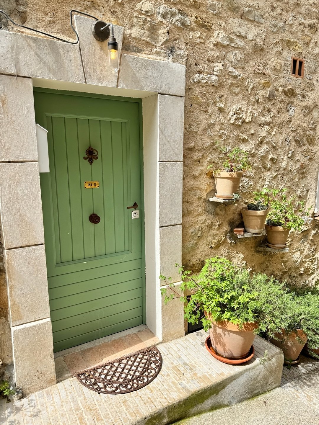 A charming front stoop in the South of France.