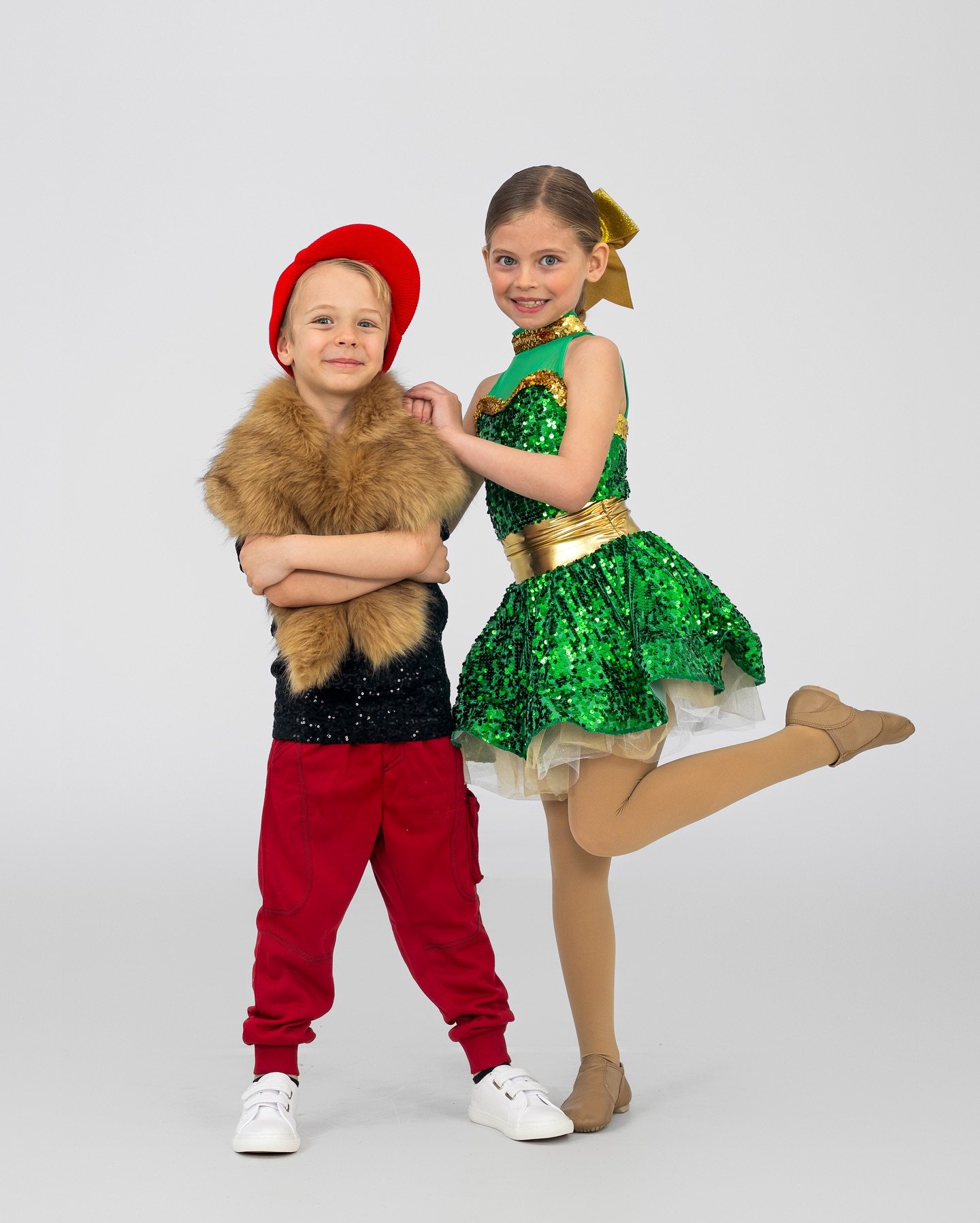 🪩 Dance Recital 2025&ndash; 
This morning Ev performed &ldquo;Let&rsquo;s Go To Vegas&rdquo; for her jazz class and Killian performed &ldquo;Thrift Shop&rdquo; for hip hop (and his class won an award!). Another great year at @vschoolofdance, so prou