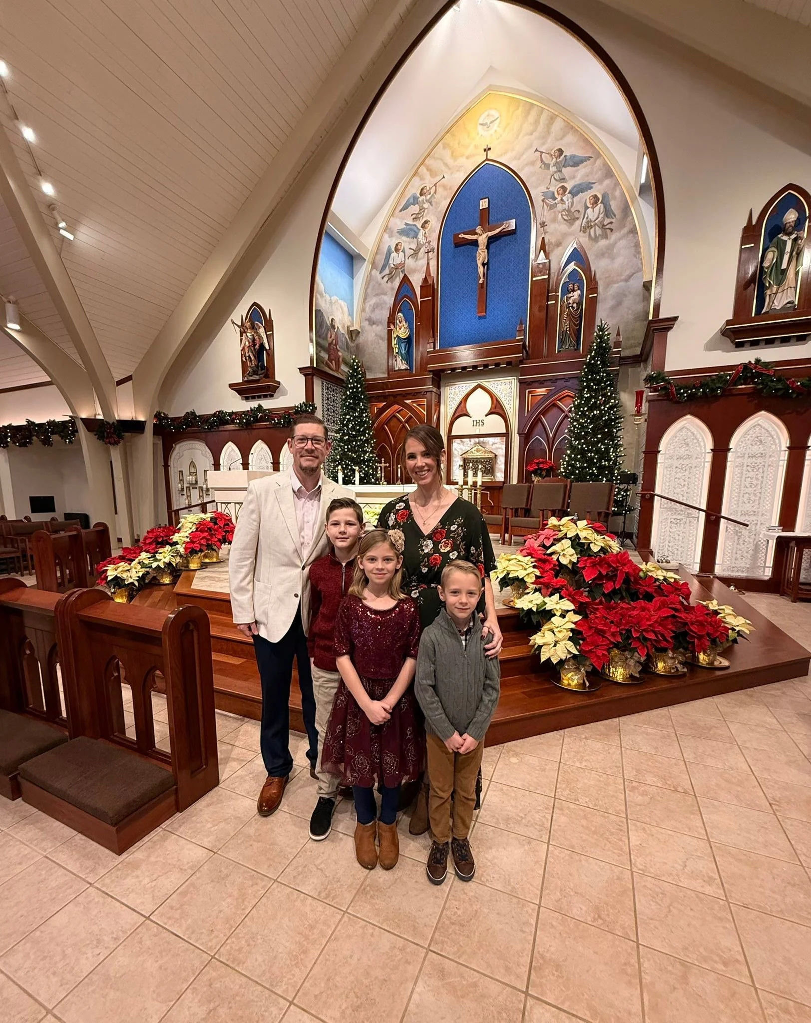 Merry Christmas to you and your family - love, The Hanlon&rsquo;s!! So much to be grateful for, we are so blessed, Thanks be to God! 🙏🏼❤️✨

&ldquo;For to us a child is born,
 to us a son is given;
and the government will be upon his shoulder,
 and 