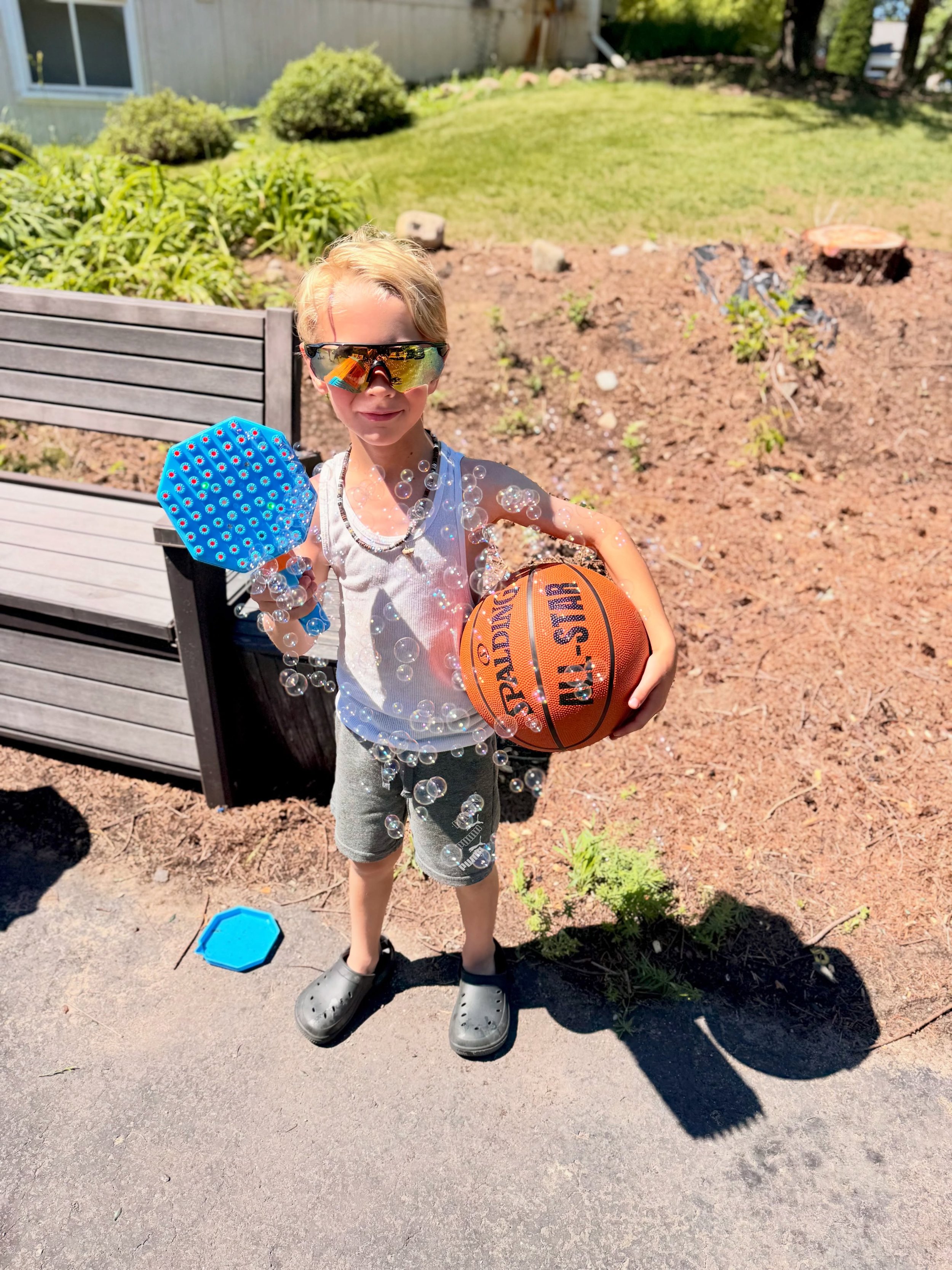 summer mode activated 🫧☀️😎

+kil is a whole vibe
+front porch mats refresh
+coffee for the kids&rsquo; best teachers on their last day 
+fruit &amp; candy snackle boxes for the beach
+straight to the beach w/ besties on the last day of school
+surp