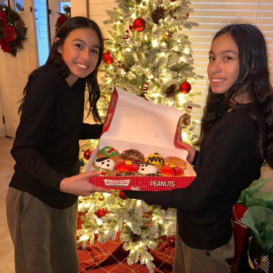 #donuts 🍩 for everyone! Malena Cazares - we owe you and the family some this month!!!!