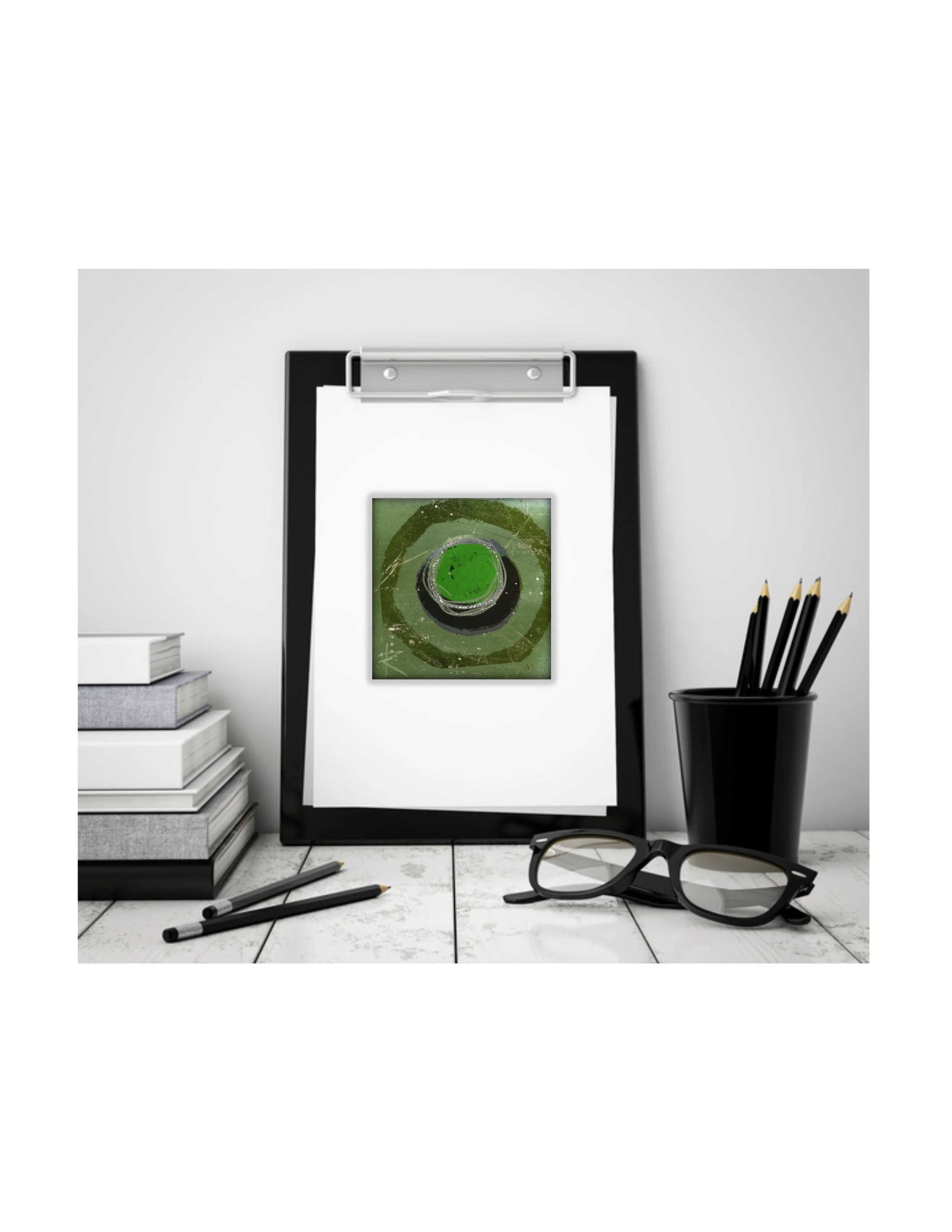 Brio 25 b&w on Clip Board ss.jpg