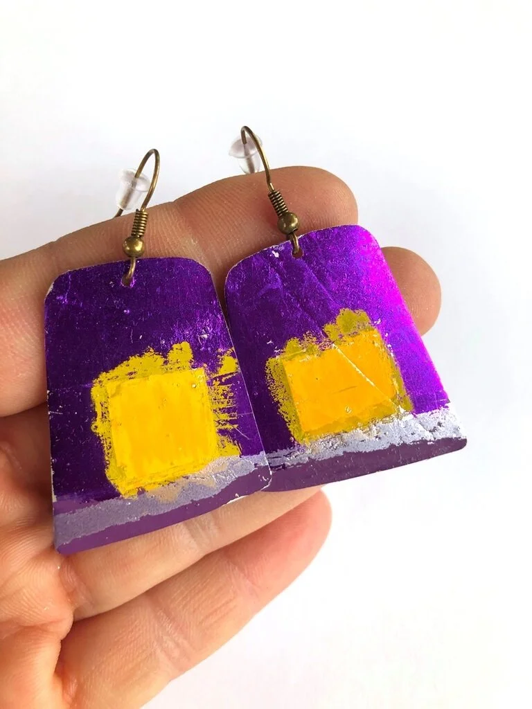 Ava-M-1002 Hand ss.JPG