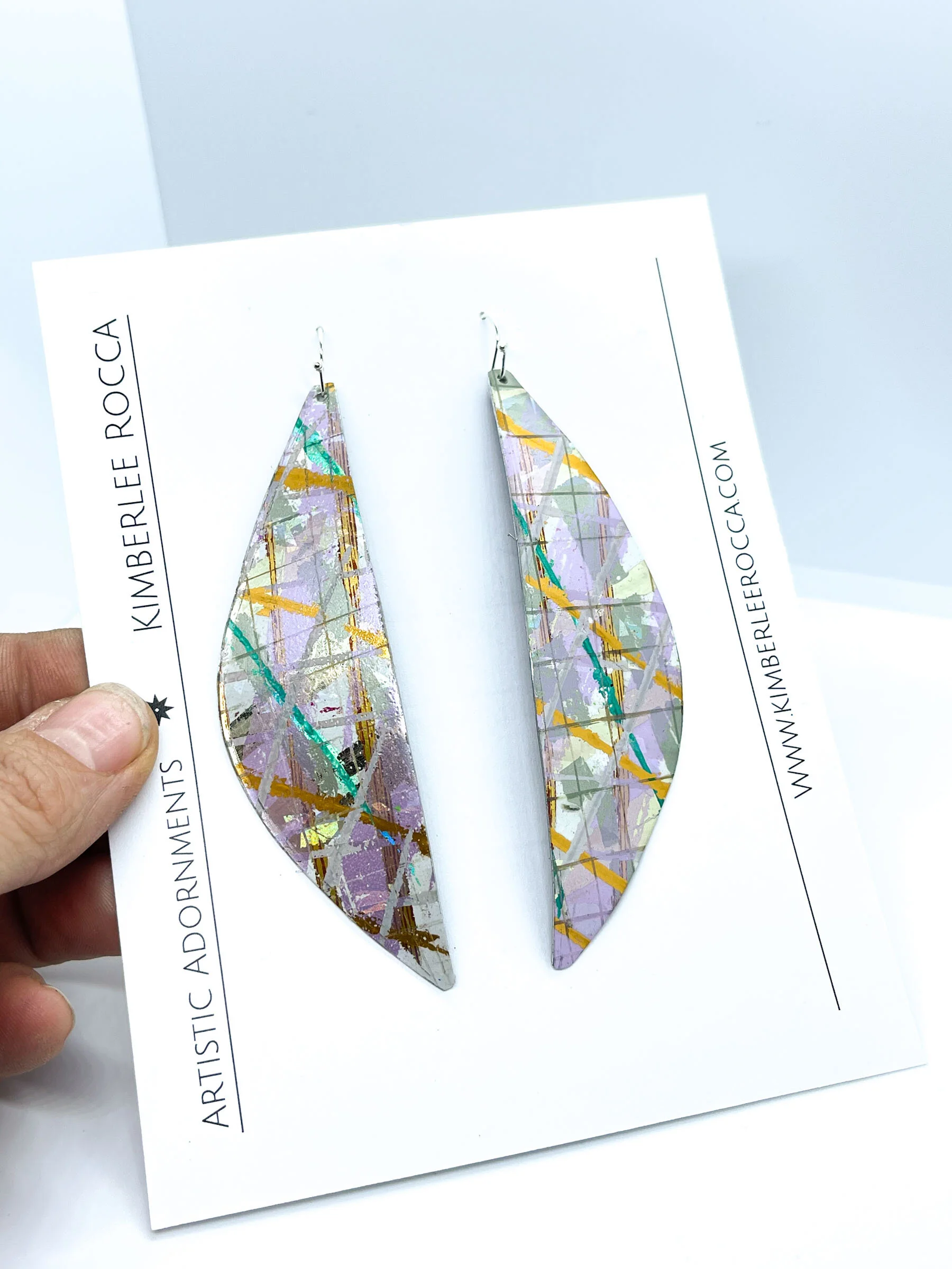 Layla L 1003 Hand.JPG