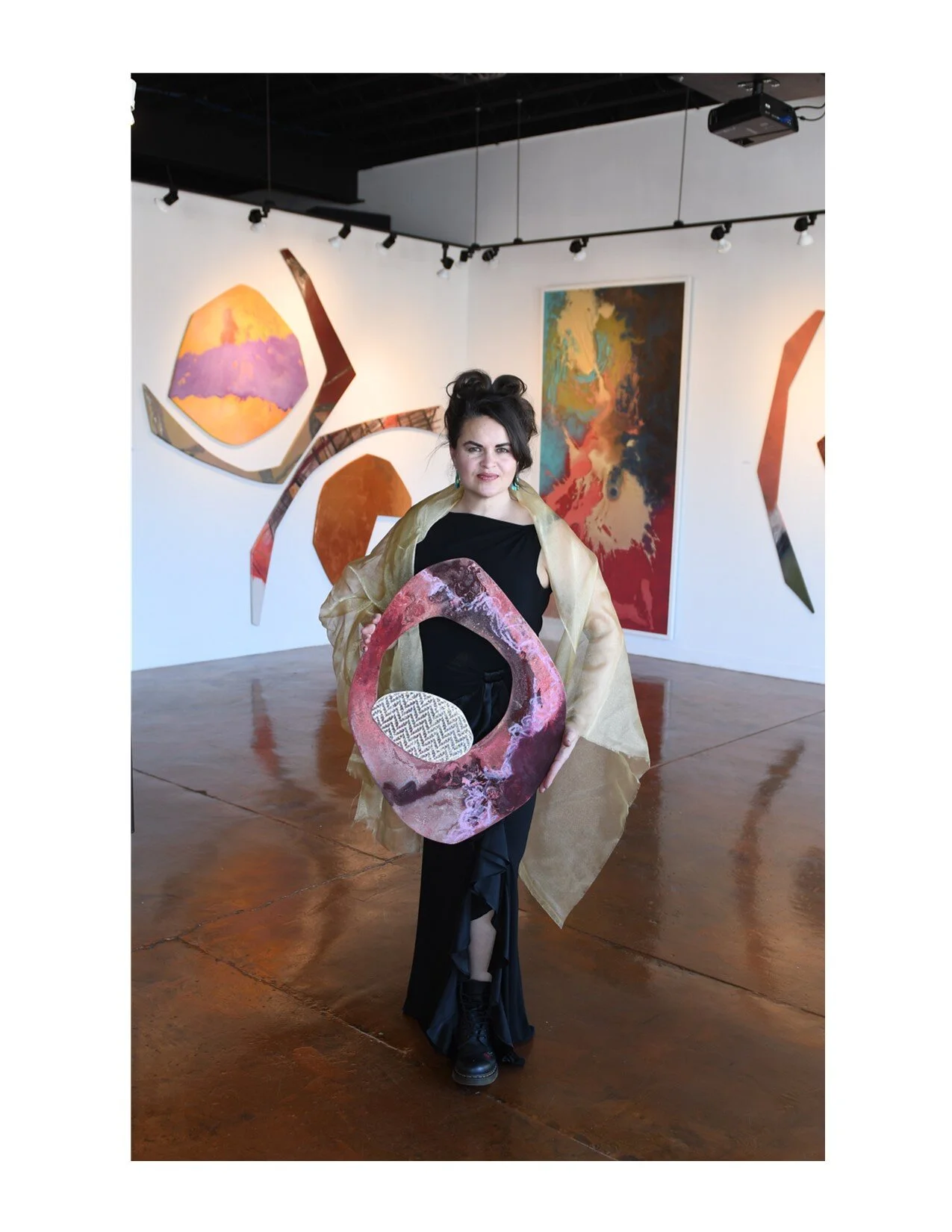 Pearl to Scale in Gallery ss.jpg