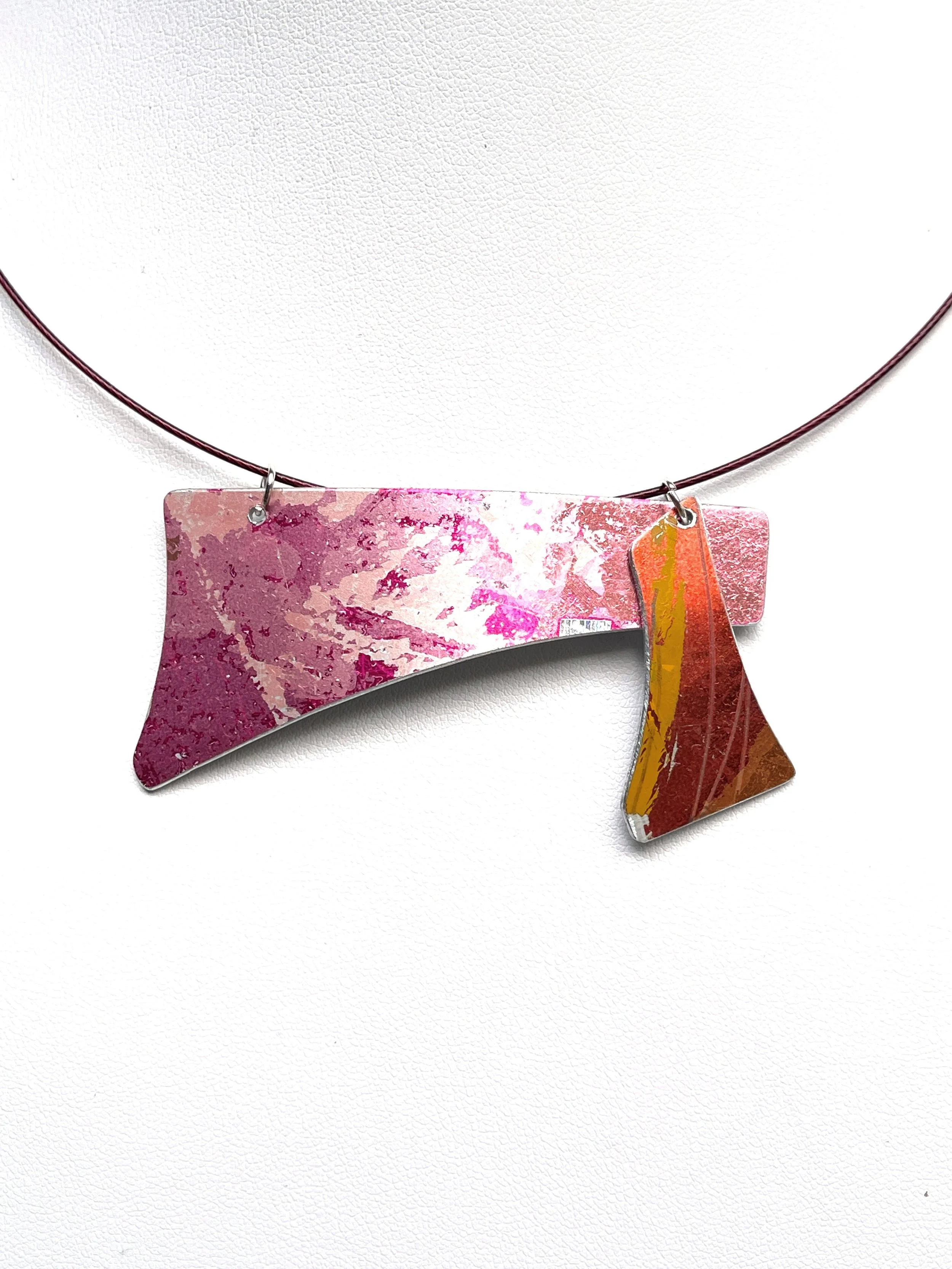 Pendant 128