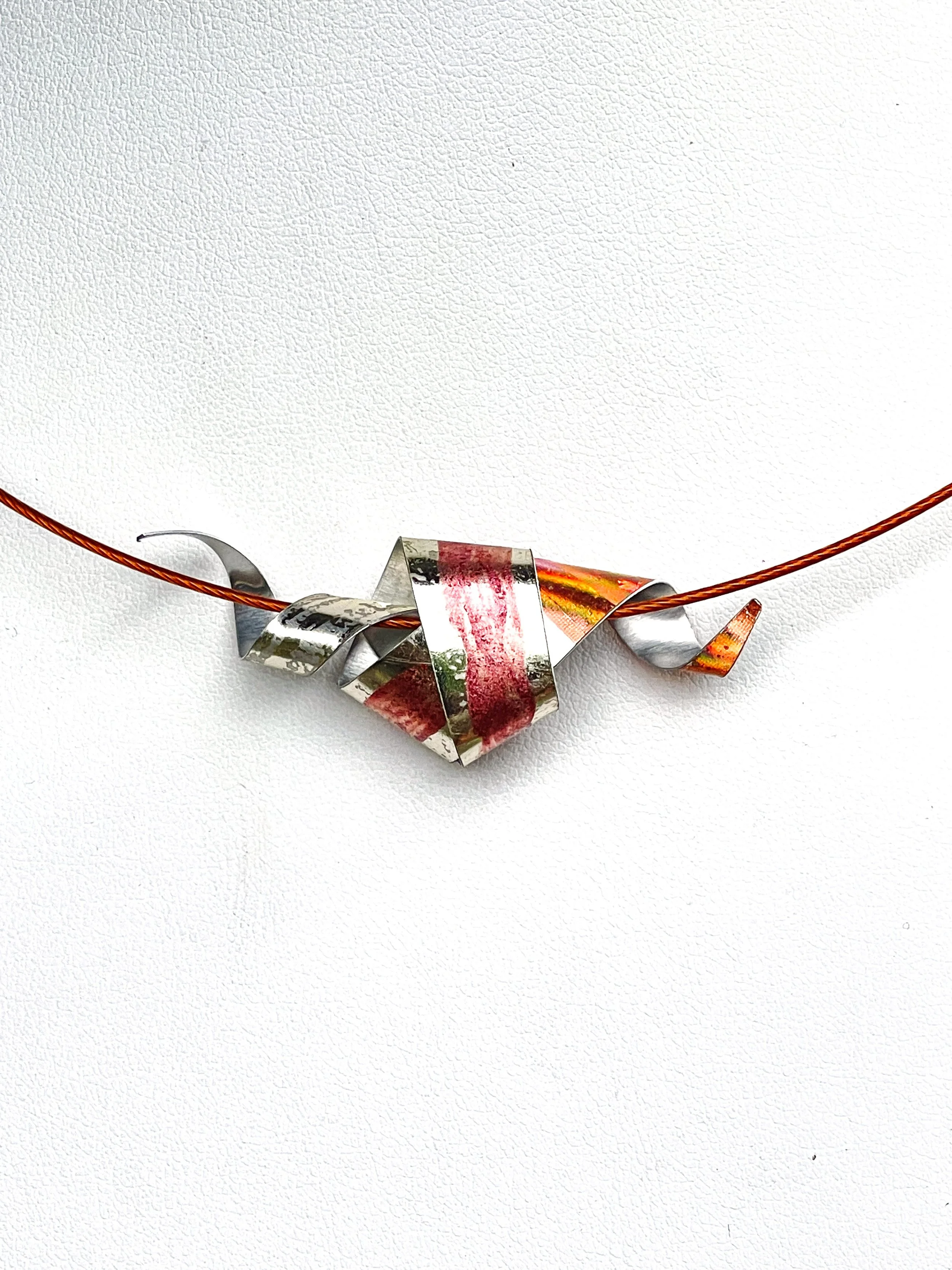Pendant 196