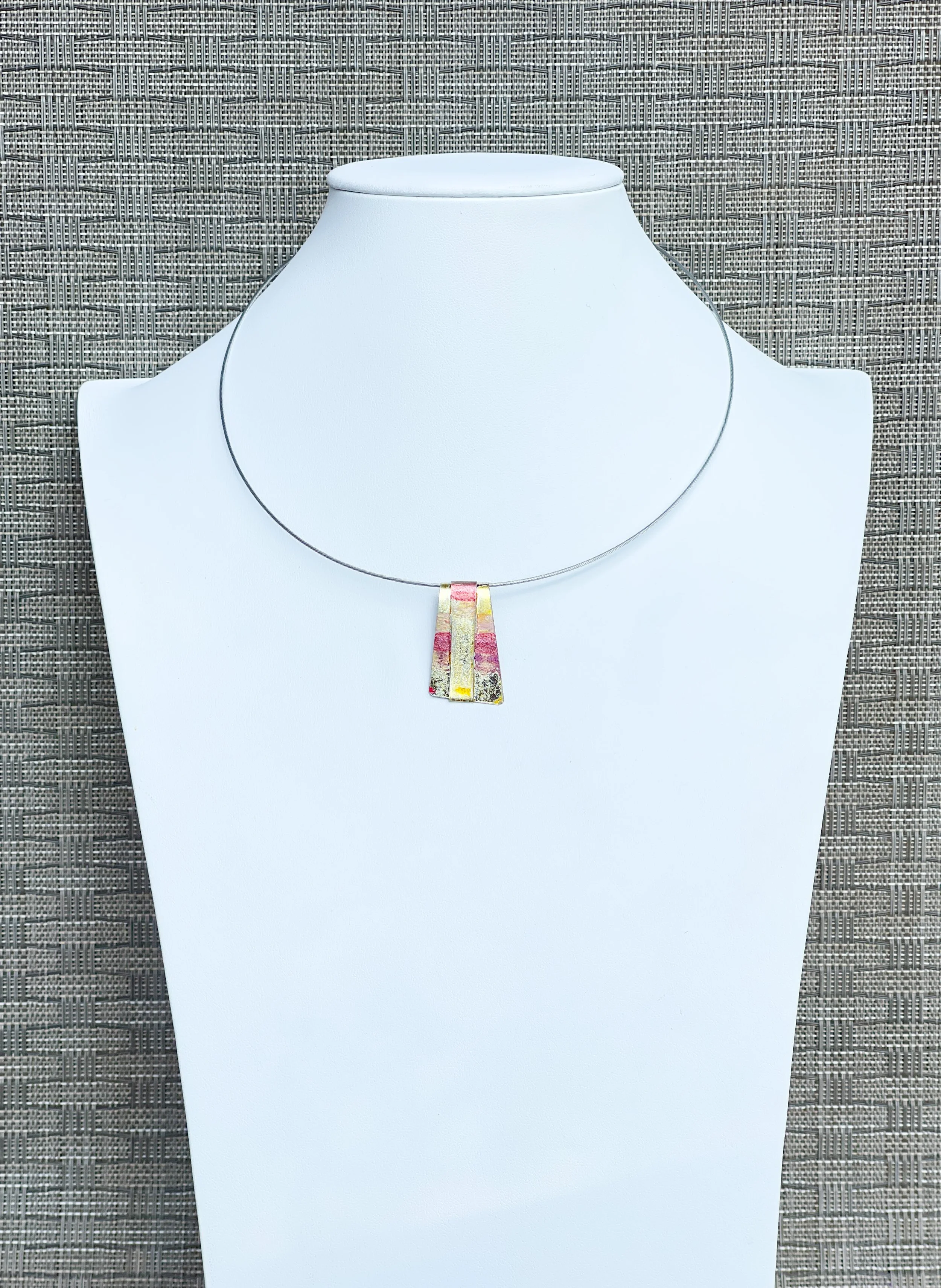 Pendant 225 $65.JPG