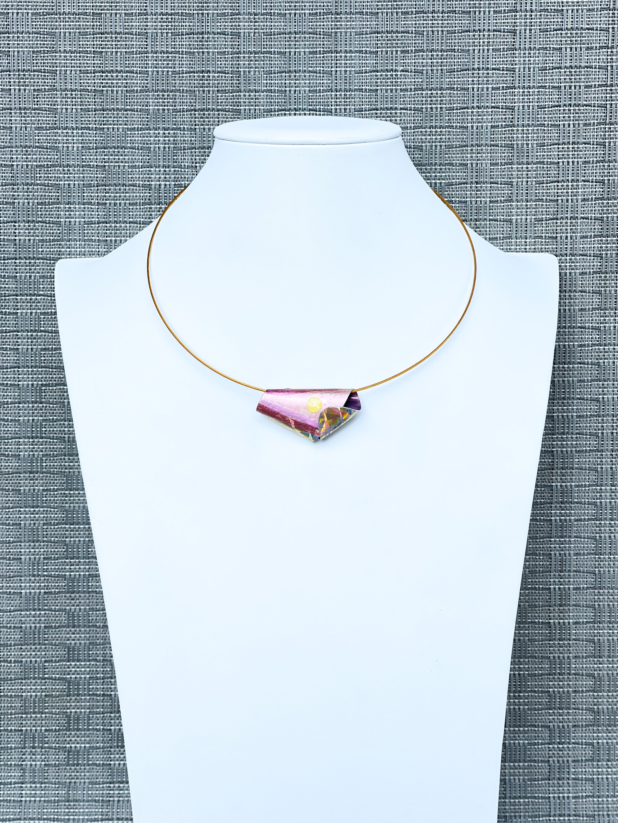 Pendant 220 $65.JPG