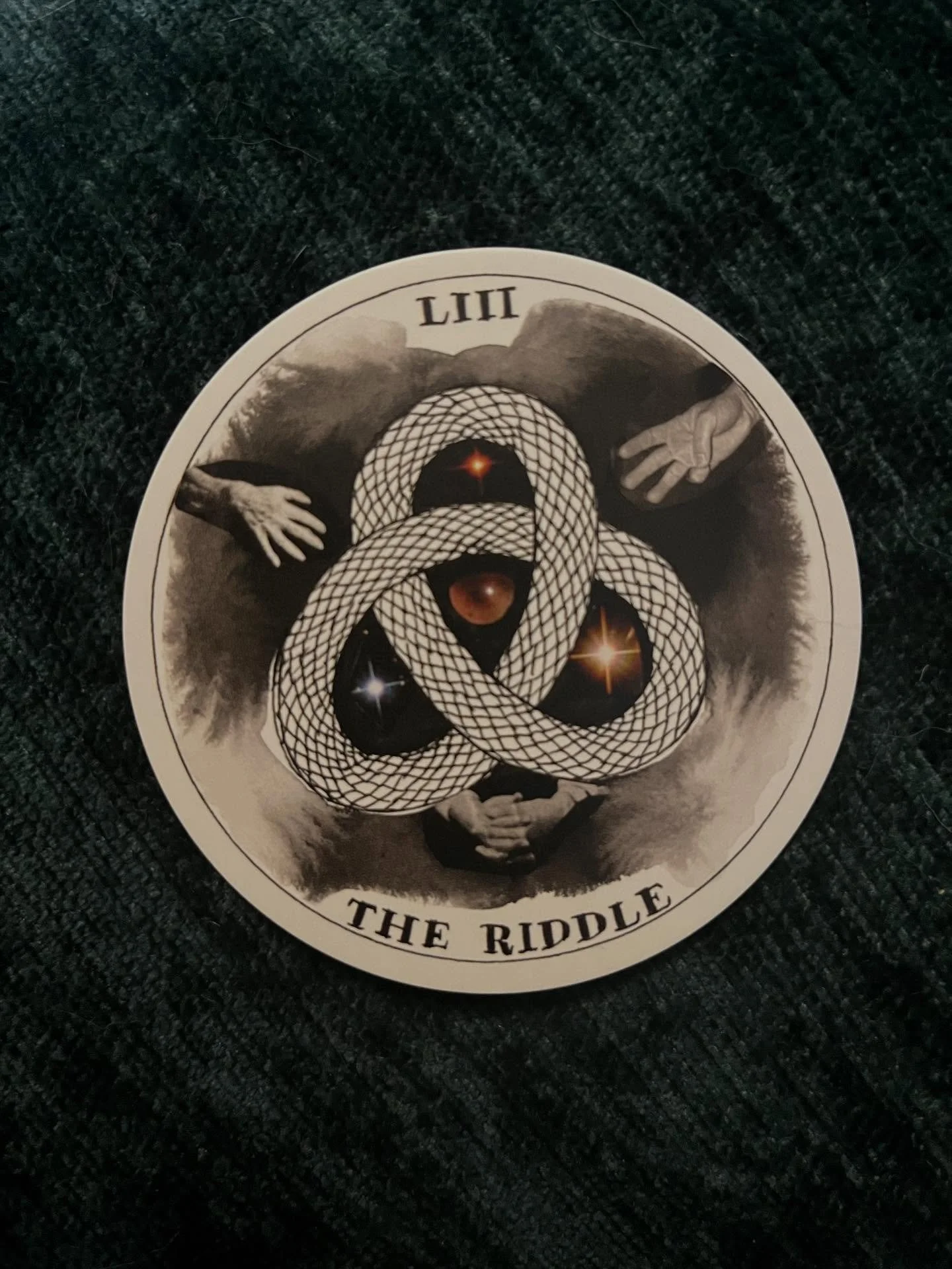 Happy New Year, sweethearts. On the last day of our trip to Belize last month, I asked Spirit what message it had for me, and I pulled The Riddle card from @kim_krans&rsquo;s @the_wild_unknown Archetypes deck. It&rsquo;s a card about not knowing, que